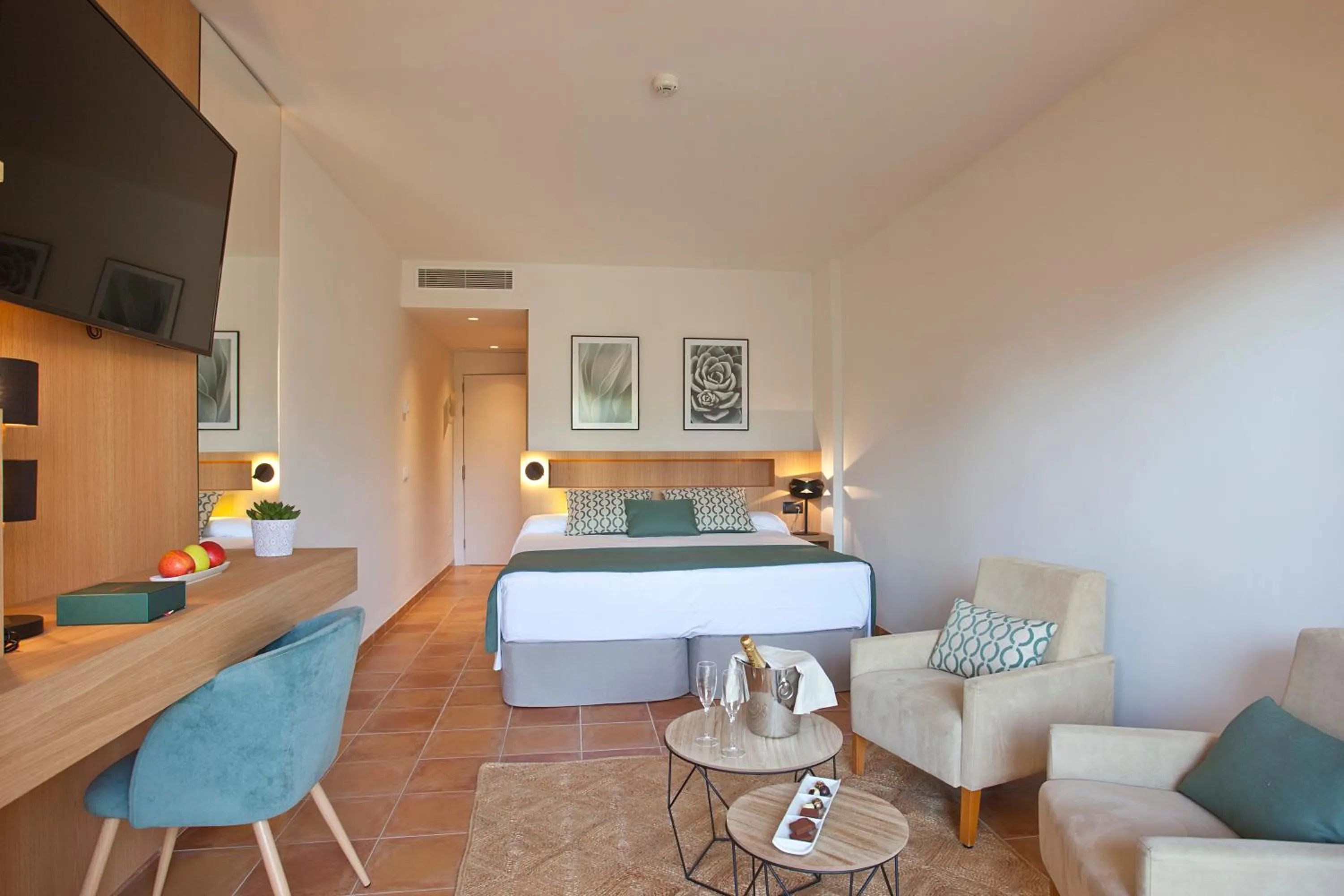 Bed in Mon Port Hotel & Spa