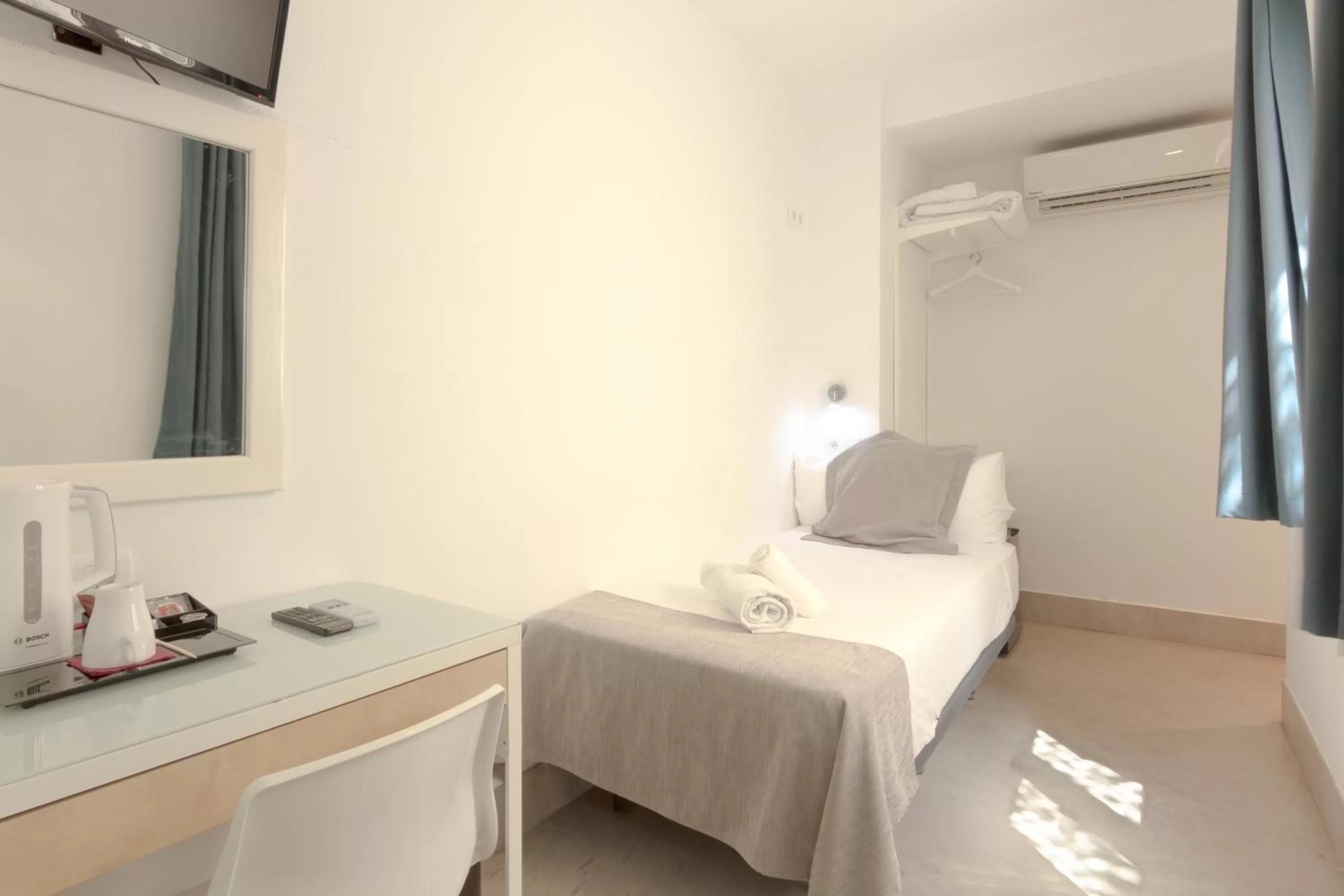 Bed in Hotel La Milagrosa