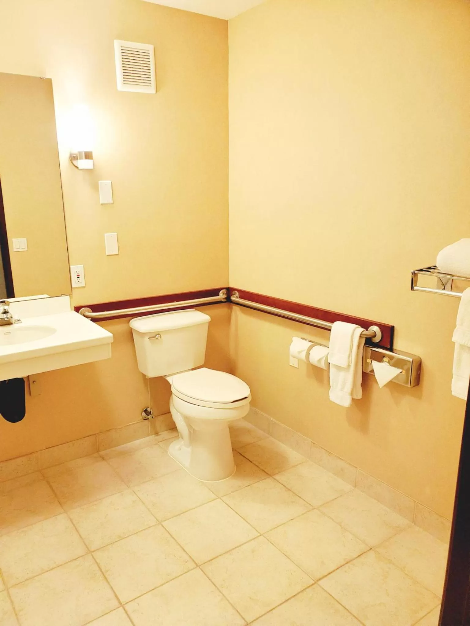 Bathroom in Holiday Inn Express Hotel & Suites Portland-Northwest Downtown by IHG