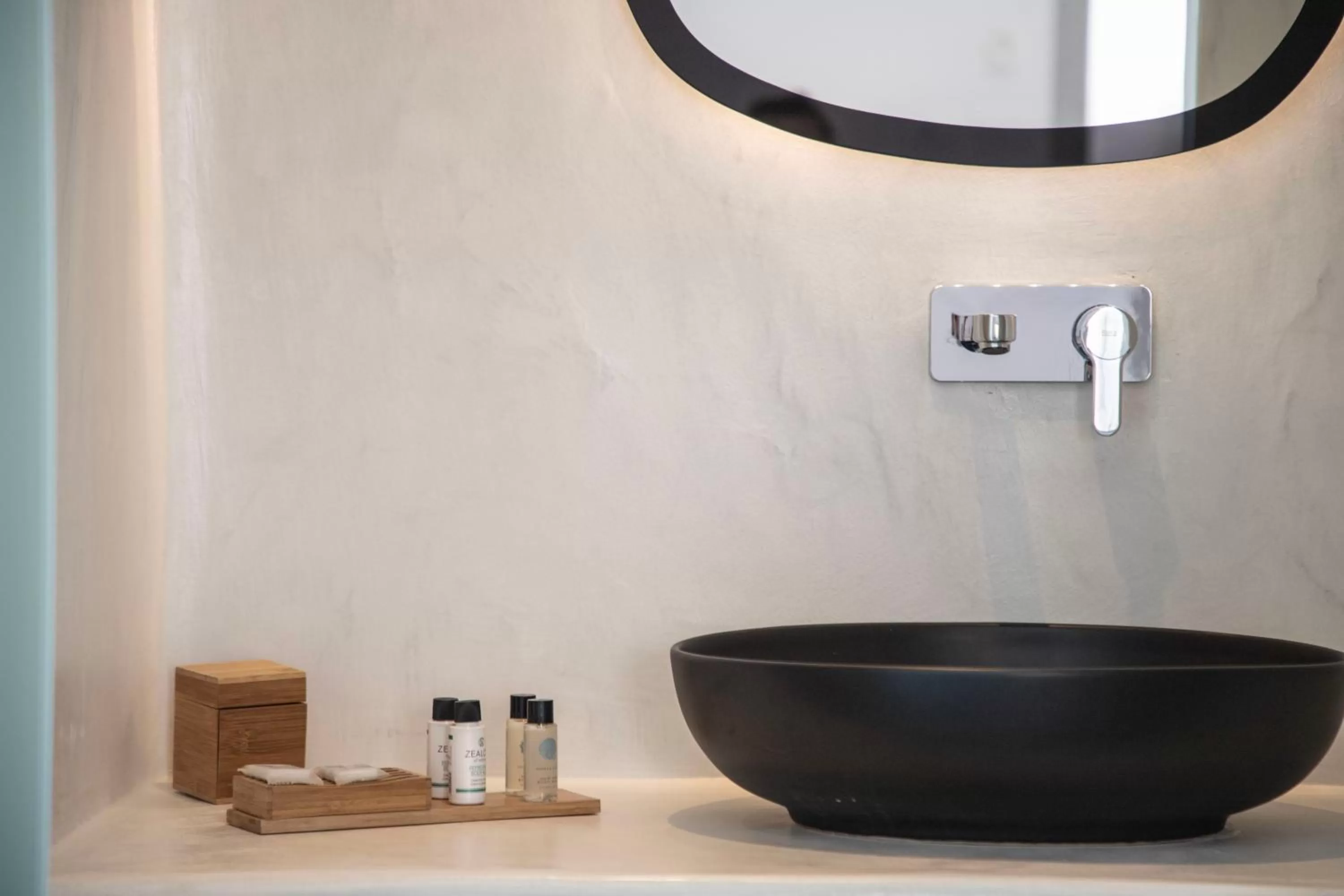 Caldera Cliff Illusion