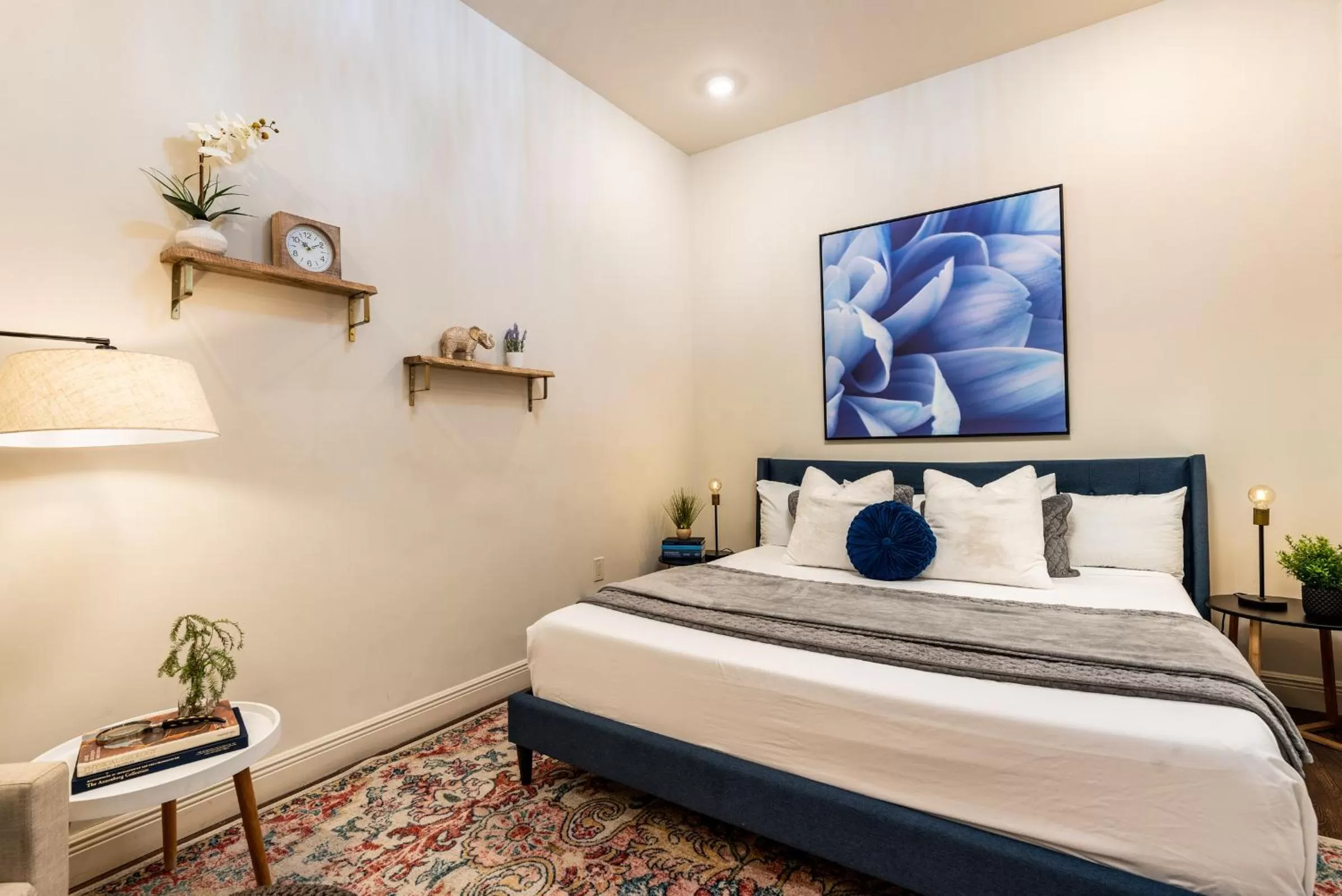 Bed in The Alexandre