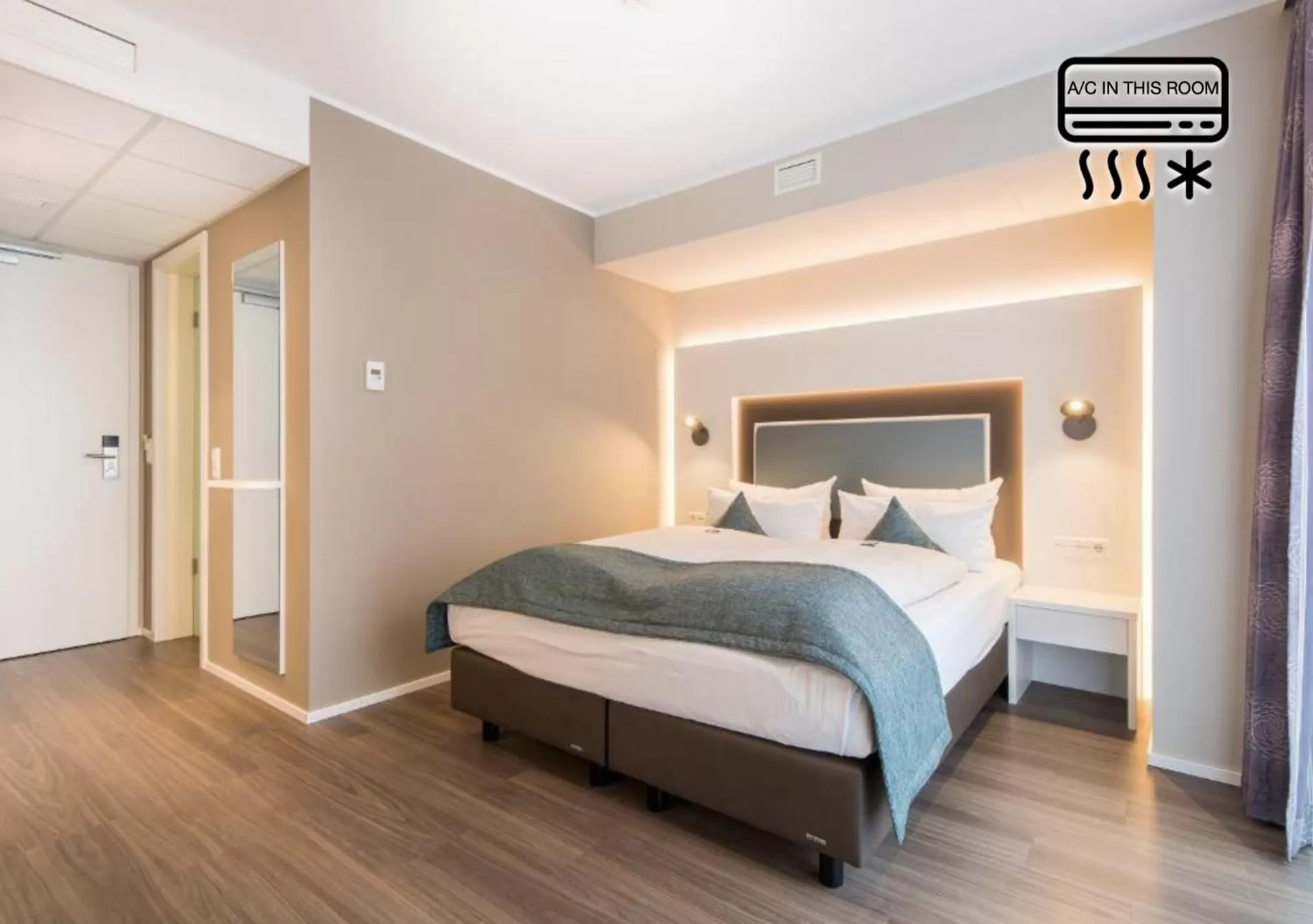 Bed in Stadthotel Freiburg Kolping Hotels & Resorts