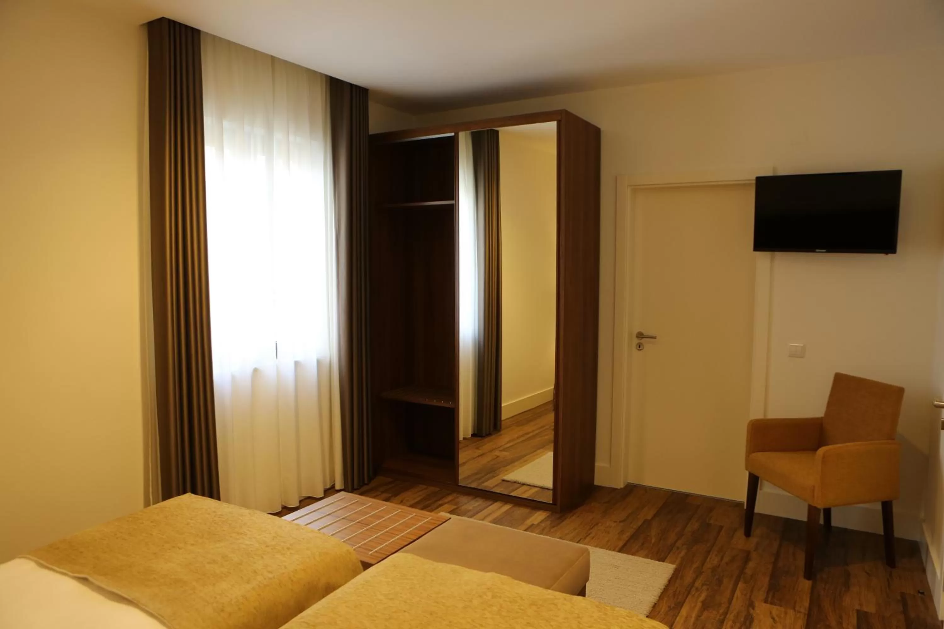 Bedroom, Bed in Hotel Solar do Rebolo