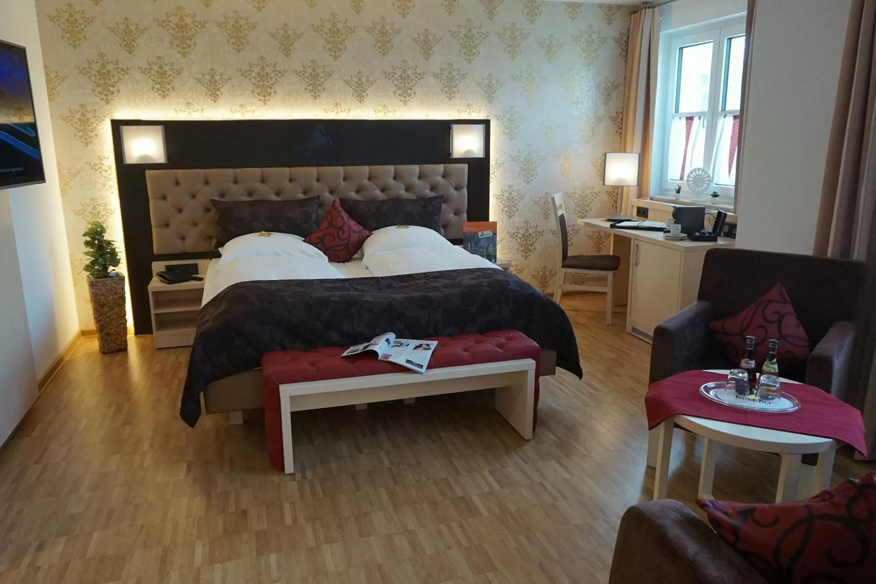 Bed in Hotel Rappen Rothenburg ob der Tauber