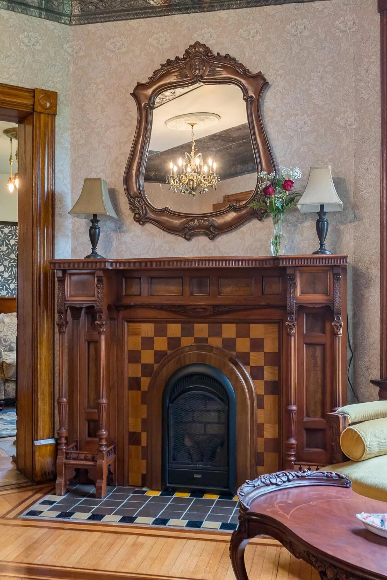Dining area in Moulin Rouge House Bed and Breakfast