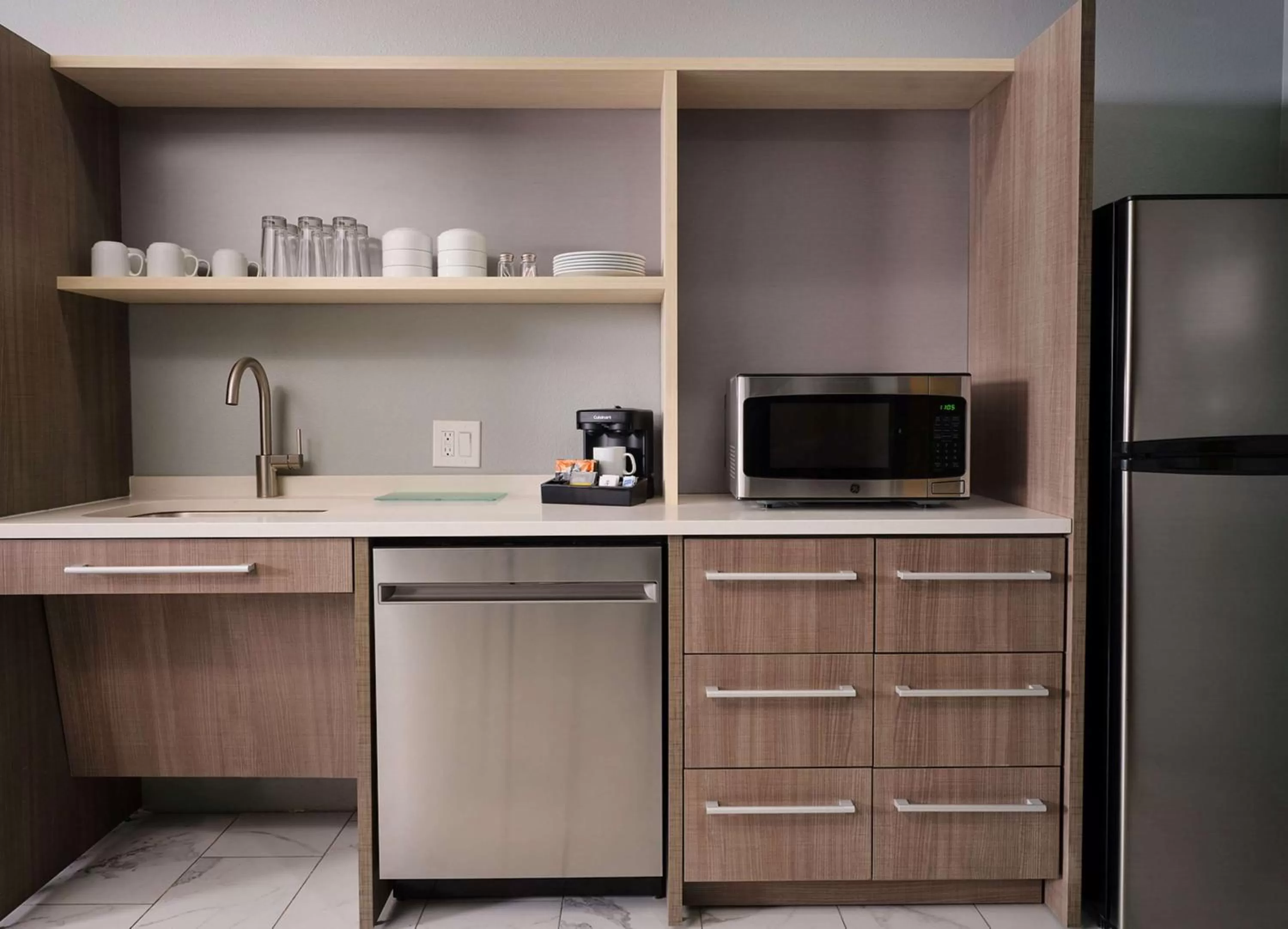 Kitchen or kitchenette in Home2 Suites By Hilton Jackson/Pearl, Ms