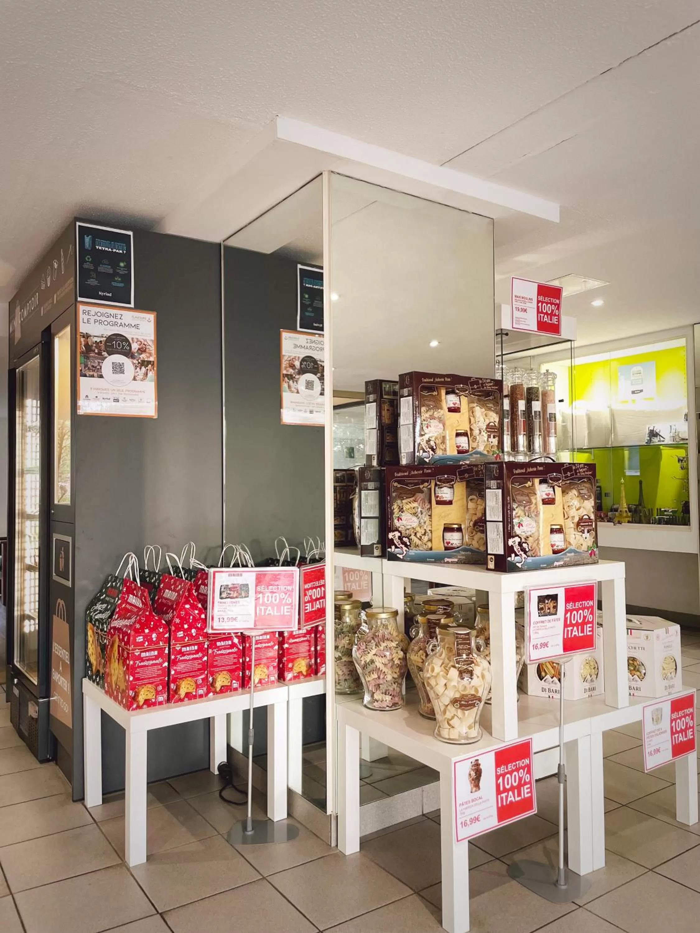 On-site shops in Kyriad Nemours