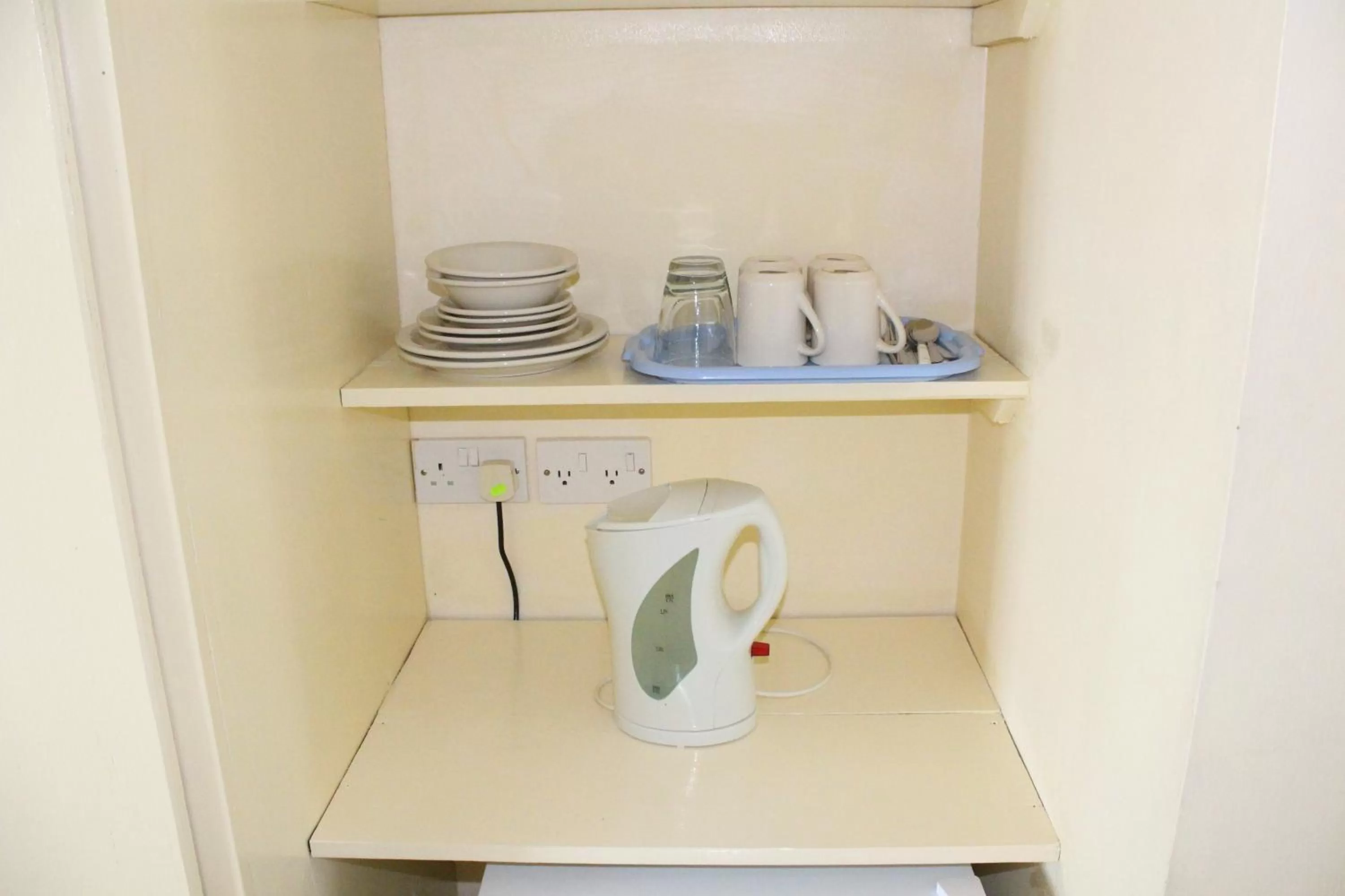 Coffee/tea facilities in The Relax Inn