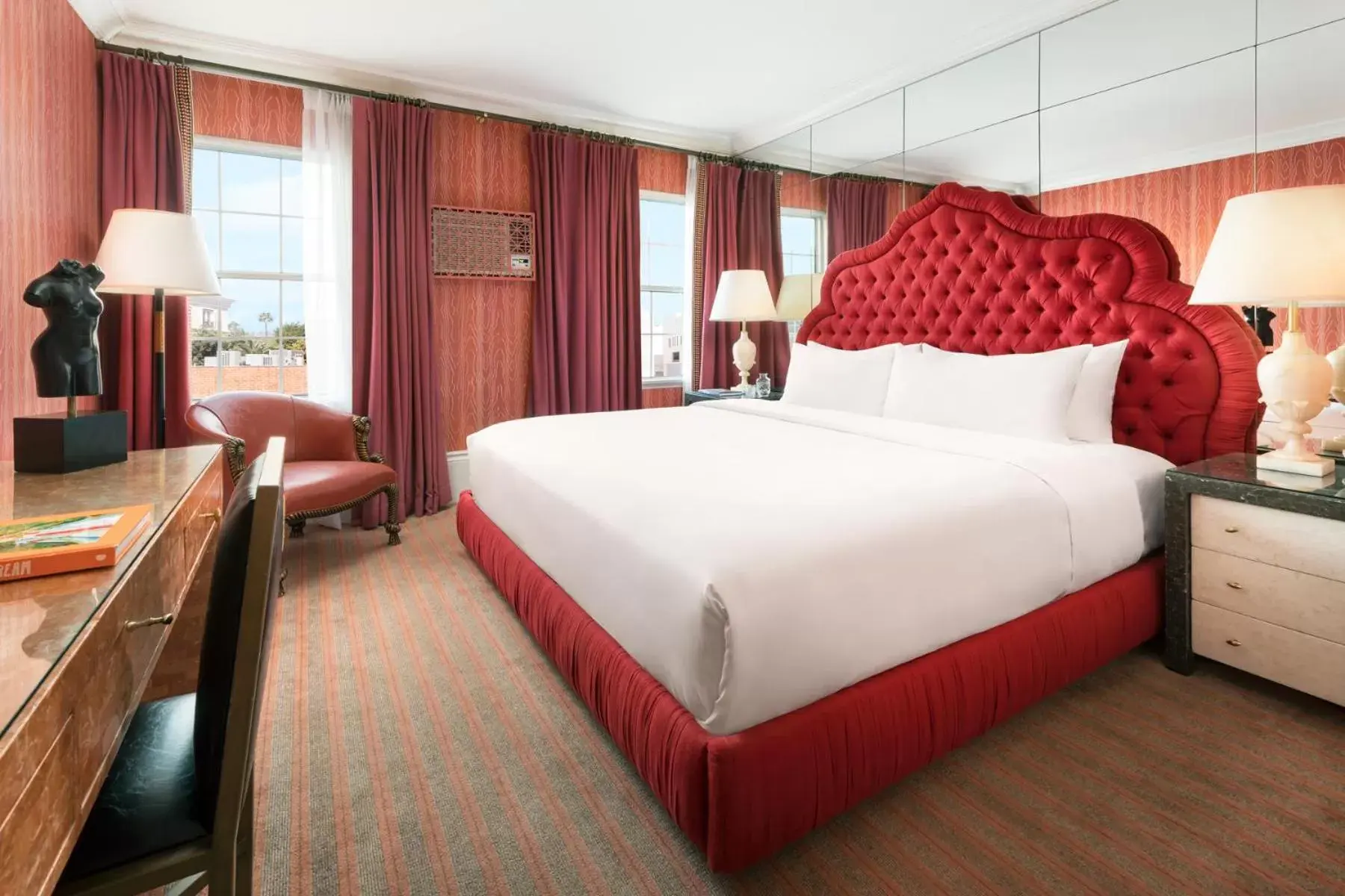 Standard King Room - single occupancy in Maison 140 Beverly Hills Standard King Room - single occupancy in Maison 140 Beverly Hills