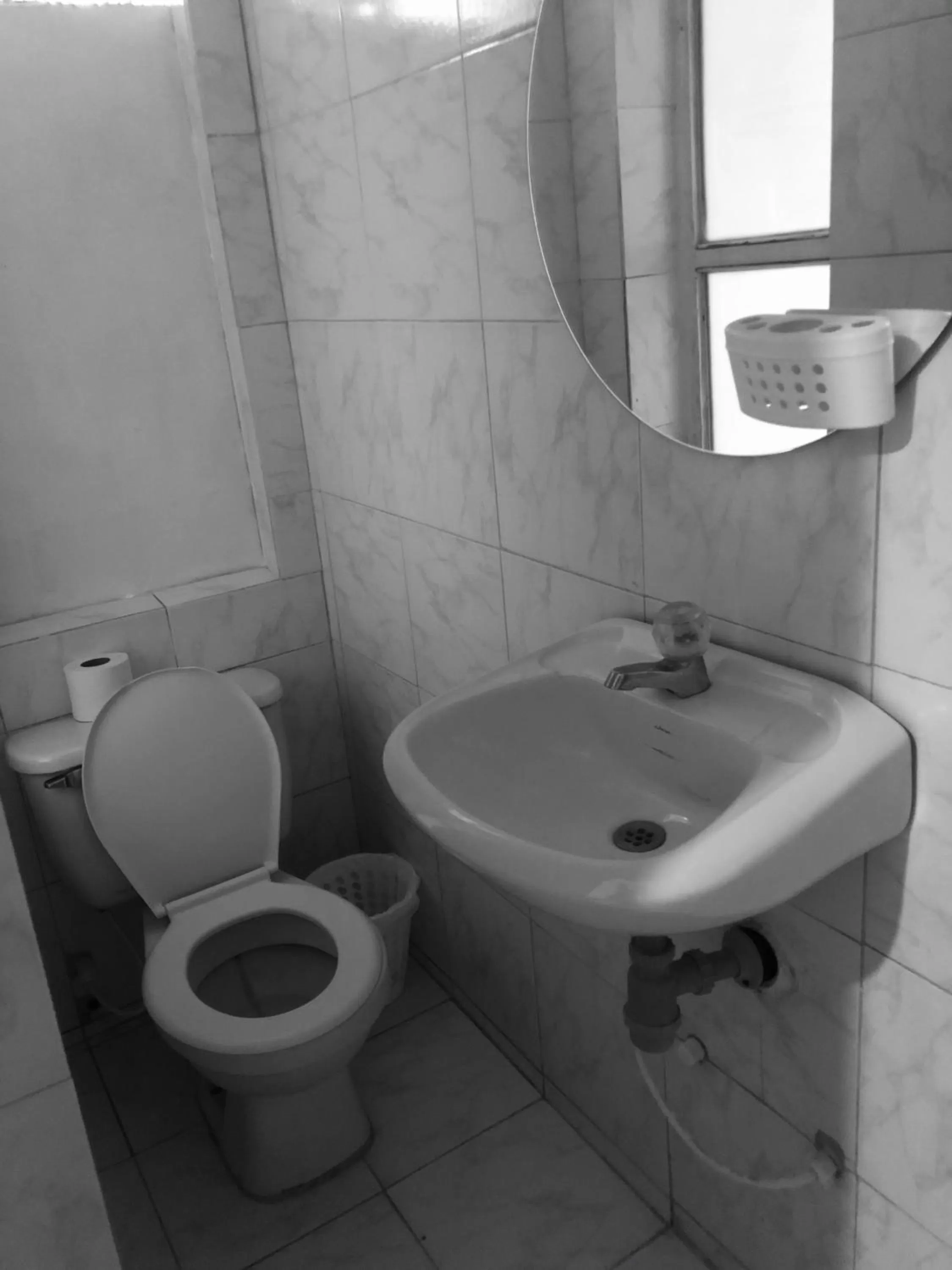 Tita’s Airport Hotel