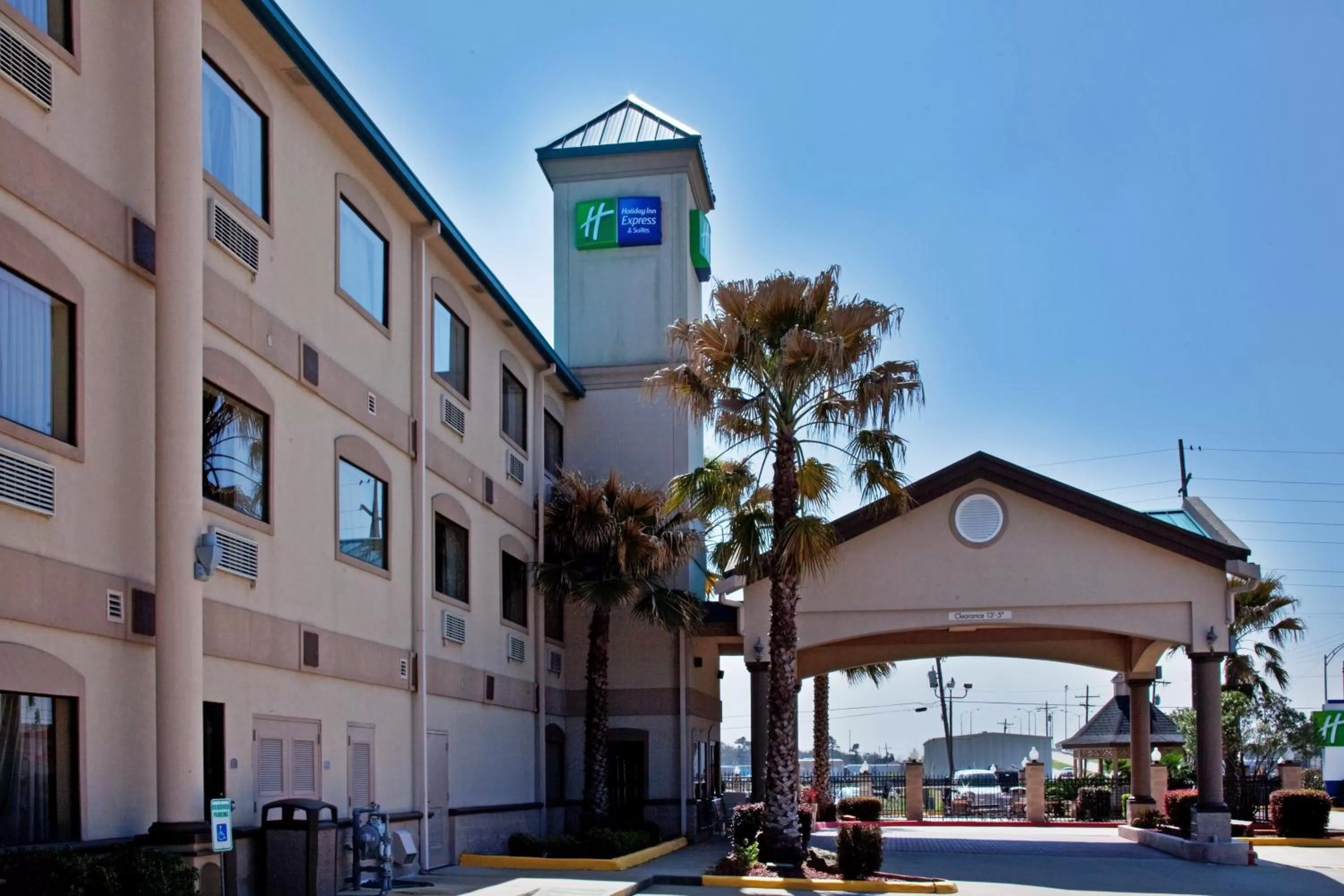 Property building in Holiday Inn Express Hotel and Suites Lake Charles by IHG