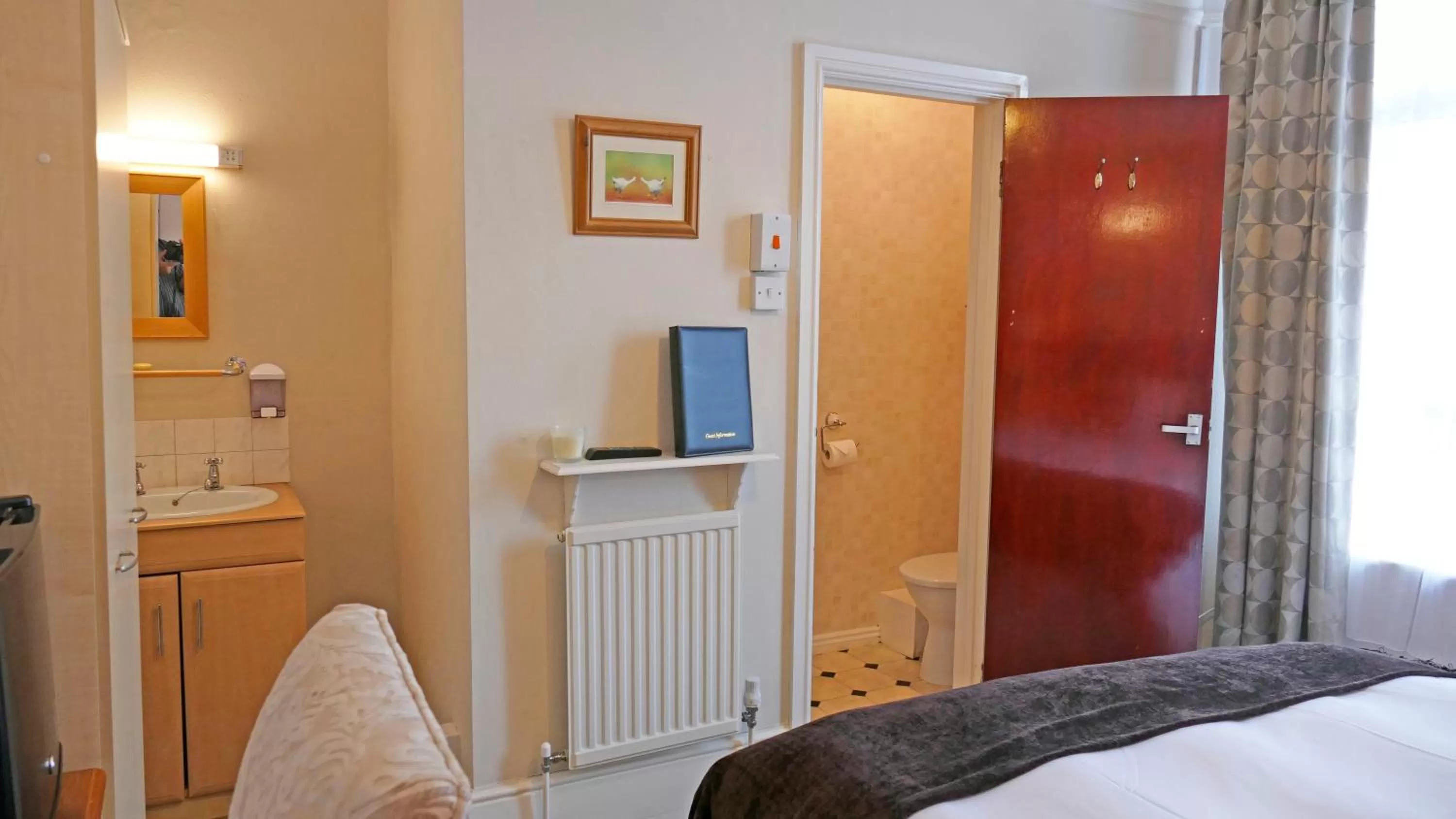 Bed in Marmalade Bed & Breakfast