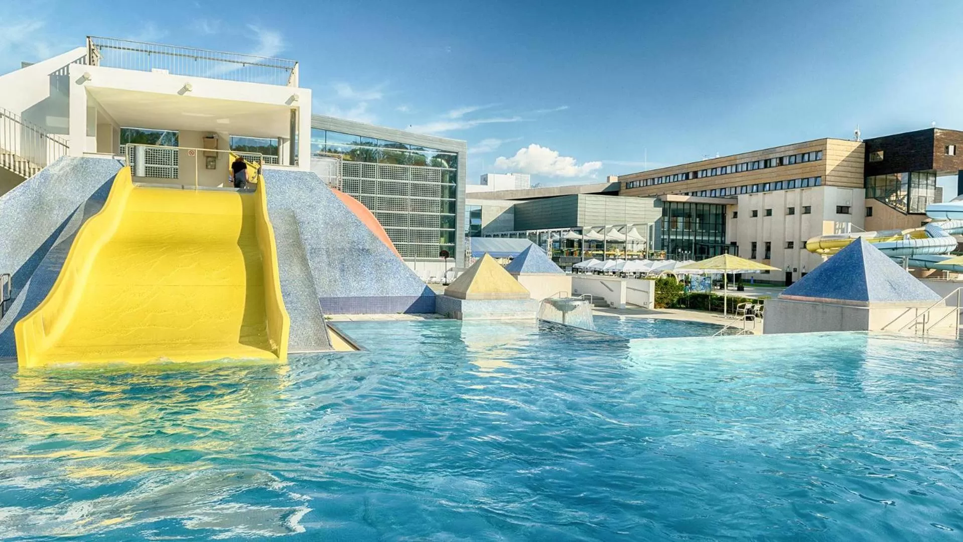 Aqua park in Hotel AquaCity Riverside