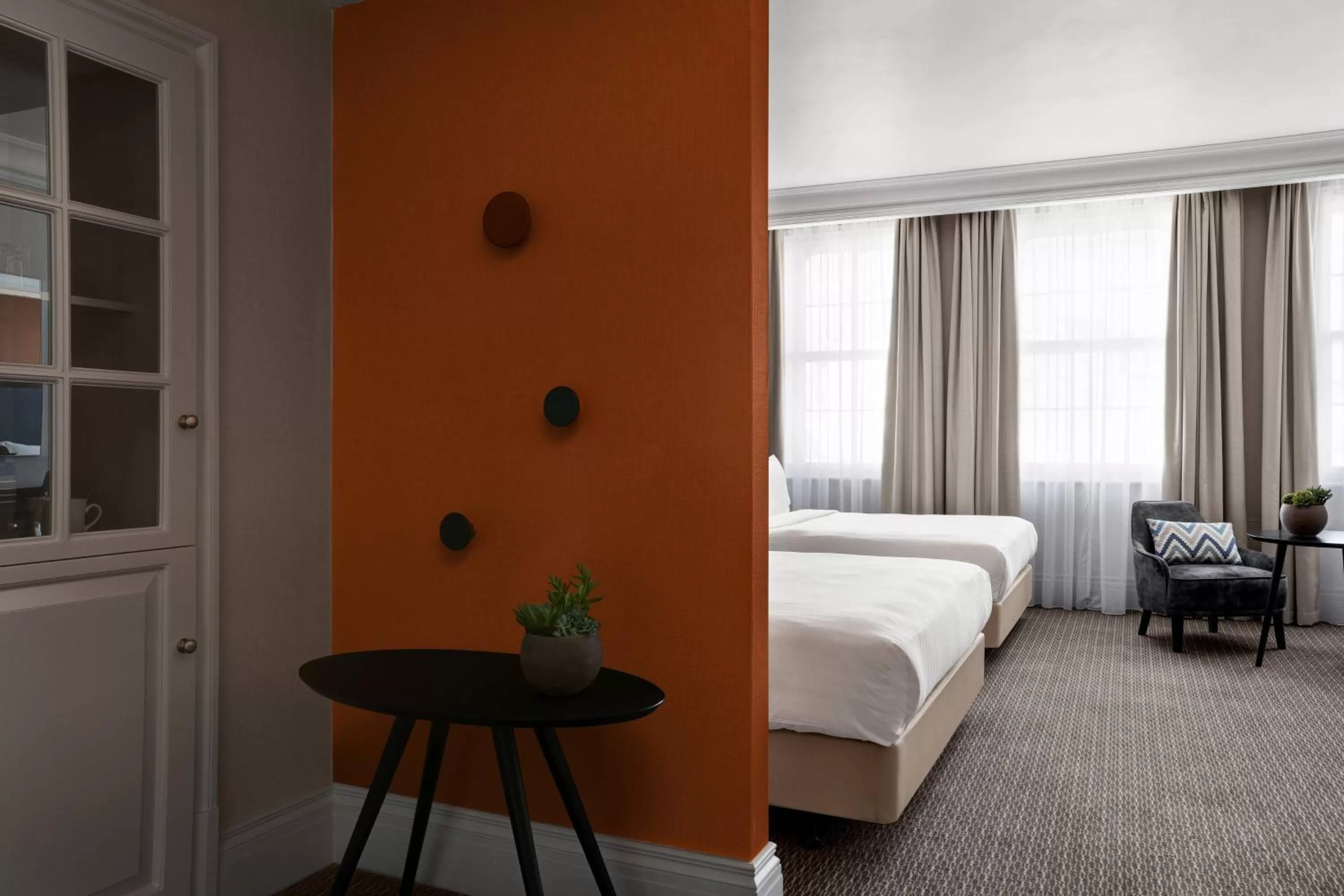 Photo of the whole room, Bed in Bristol Marriott Royal Hotel