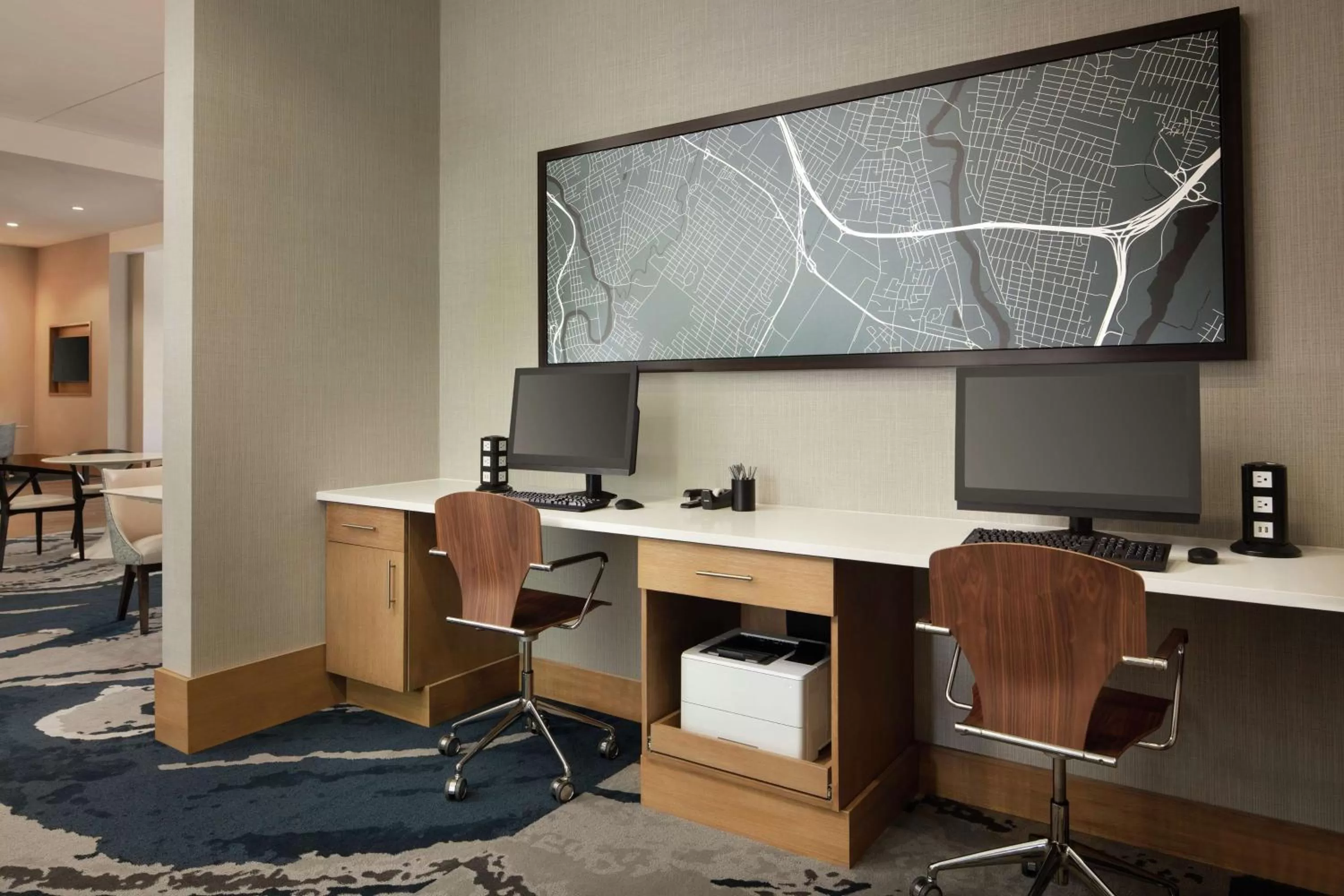 Business facilities in Hampton Inn & Suites Teaneck/Glenpointe