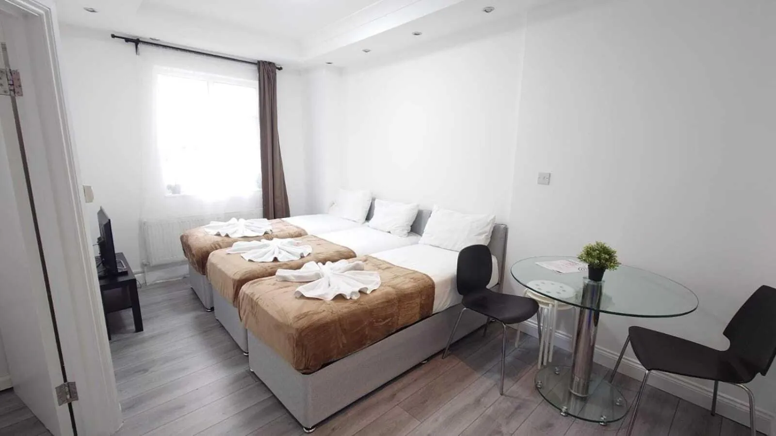 Bedroom, Bed in Kings Cross Prime Stay Apartments