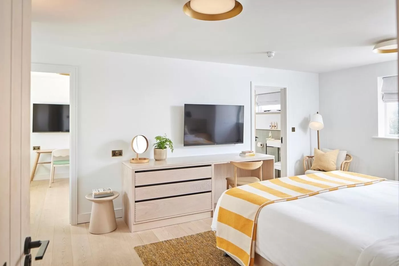 Bed in Moonfleet Manor Hotel