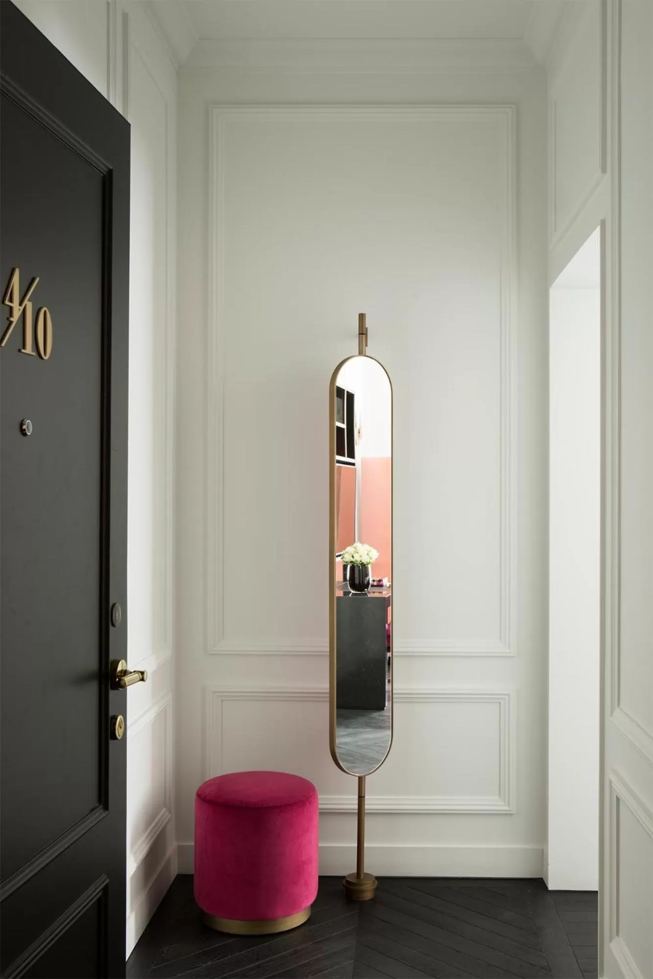 hair dresser in Fauchon l'Hôtel Paris