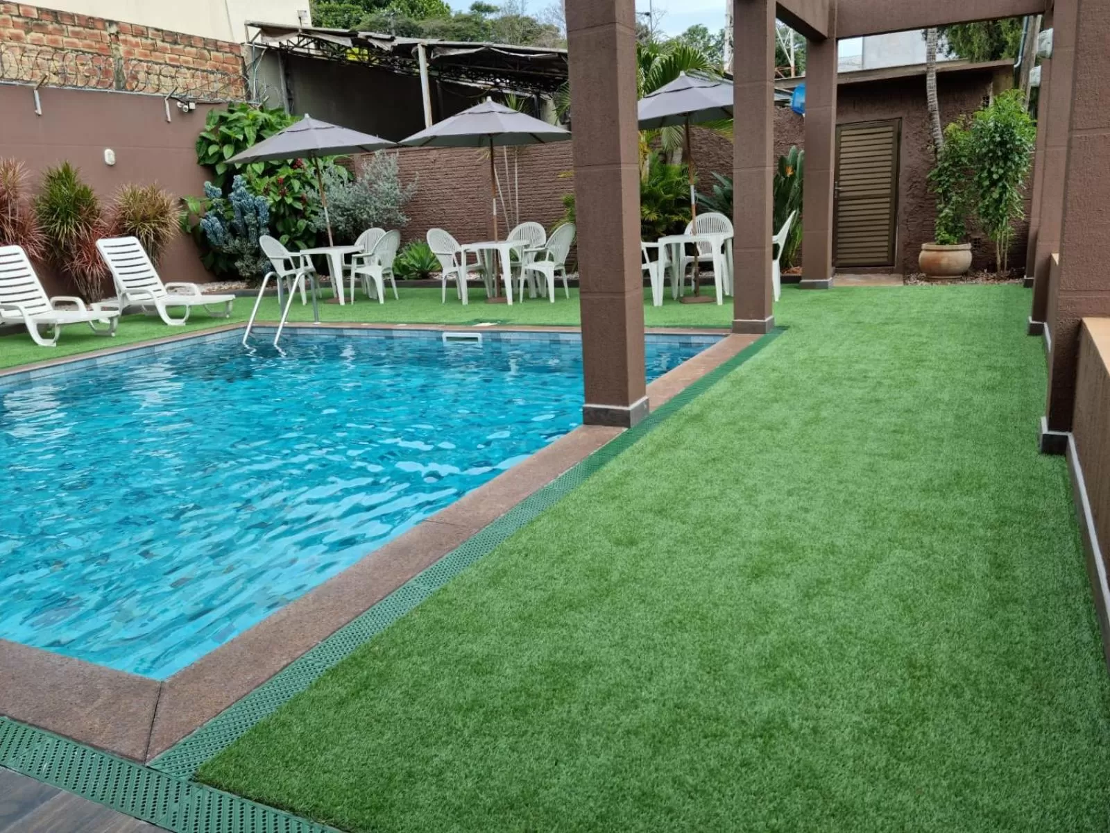 Swimming pool in Hotel Rouver