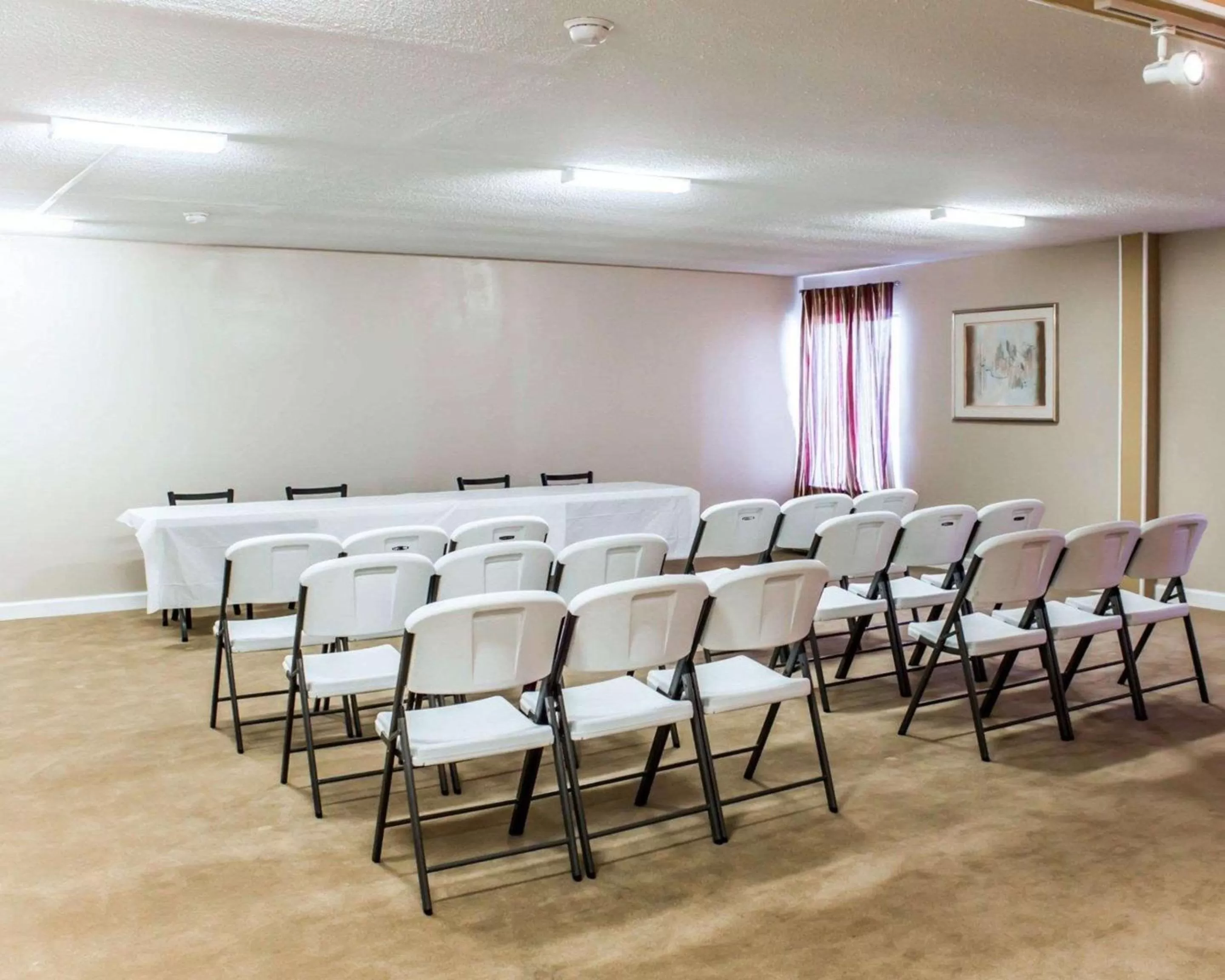 On site in Econo Lodge Burlington I-40