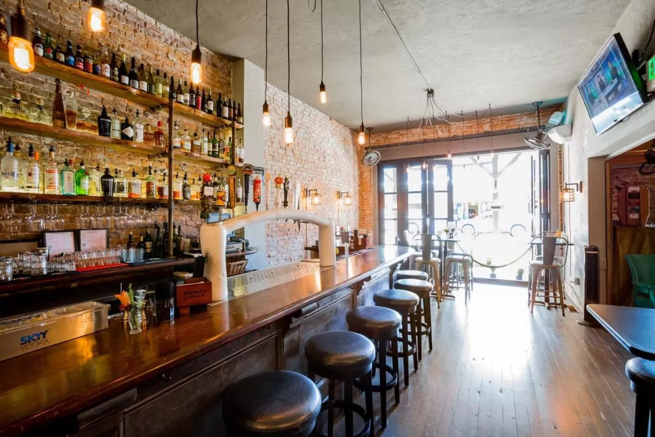 Lounge or bar in Hotel Sutter