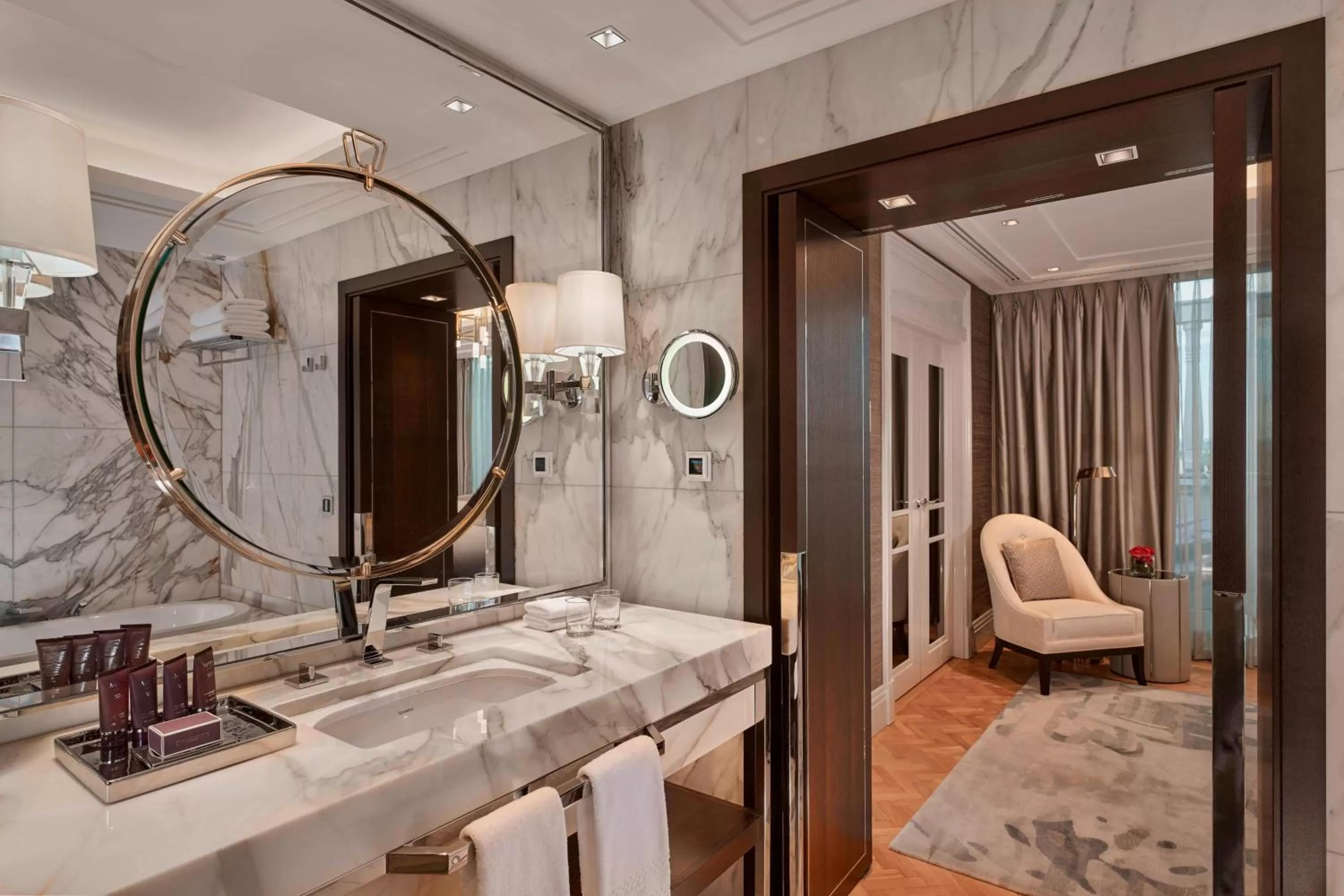 Bathroom in Al Habtoor Palace Budapest, Preferred Hotels & Resorts