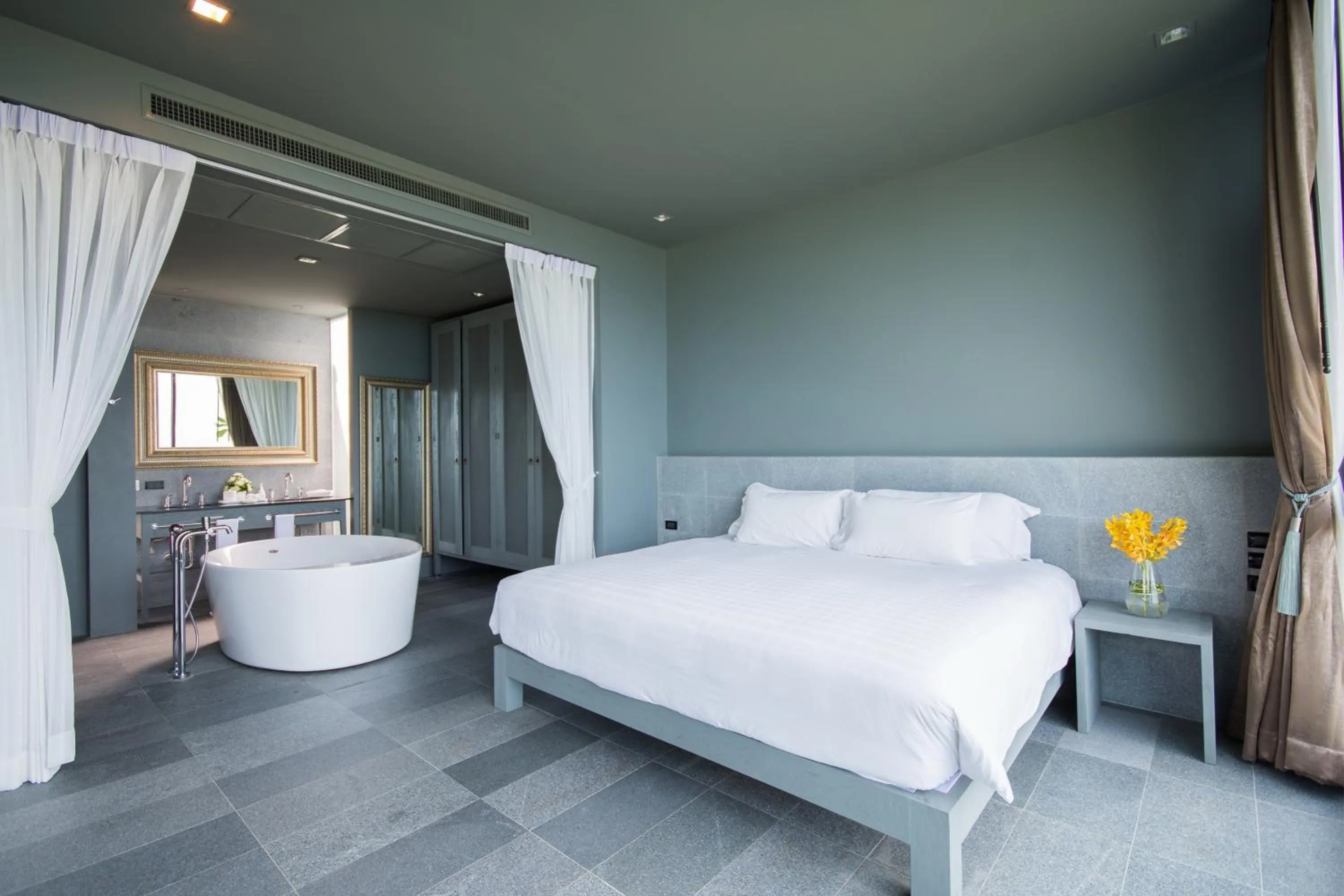 Decorative detail, Bed in SUNSURI PHUKET, Nai Harn Beach