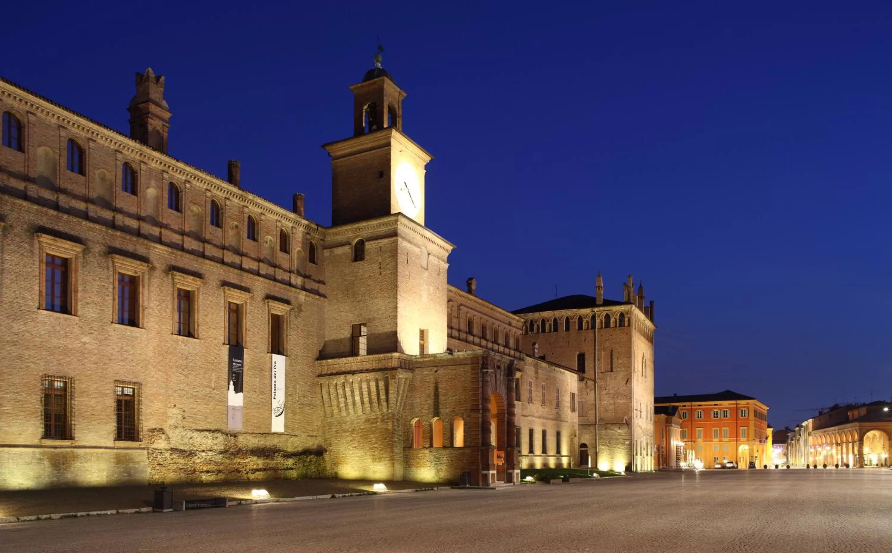 Area and facilities in Hotel Touring