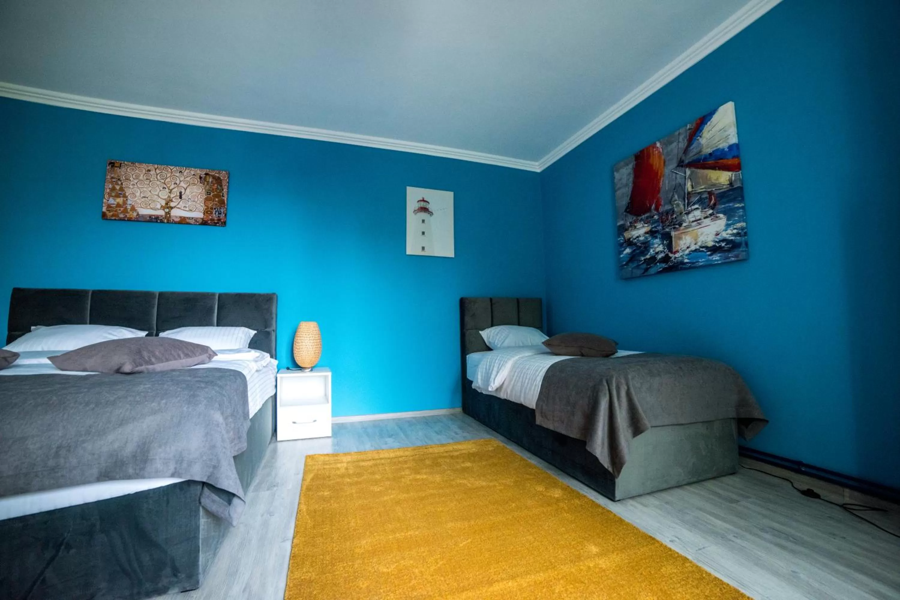 Bed in compleX living aparthotel