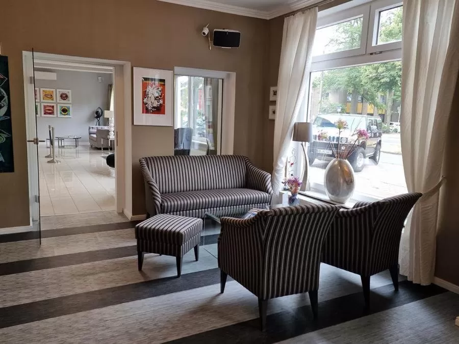 Lounge or bar in artHOTEL Bremen