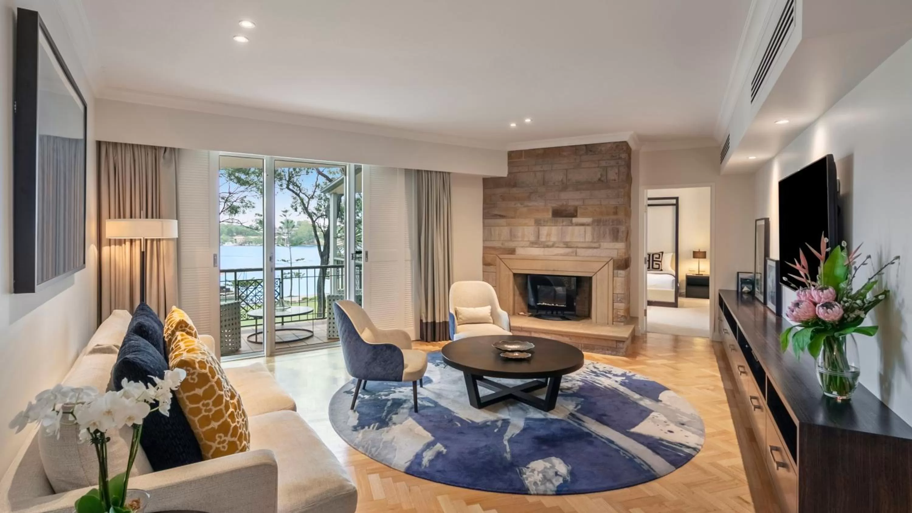 TV and multimedia in InterContinental Sanctuary Cove Resort by IHG