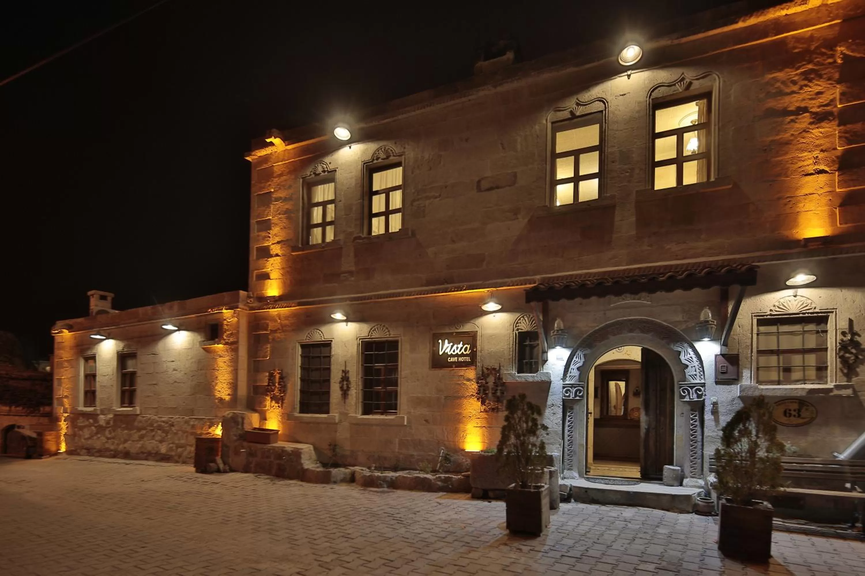 Facade/entrance in Vista Cave Hotel