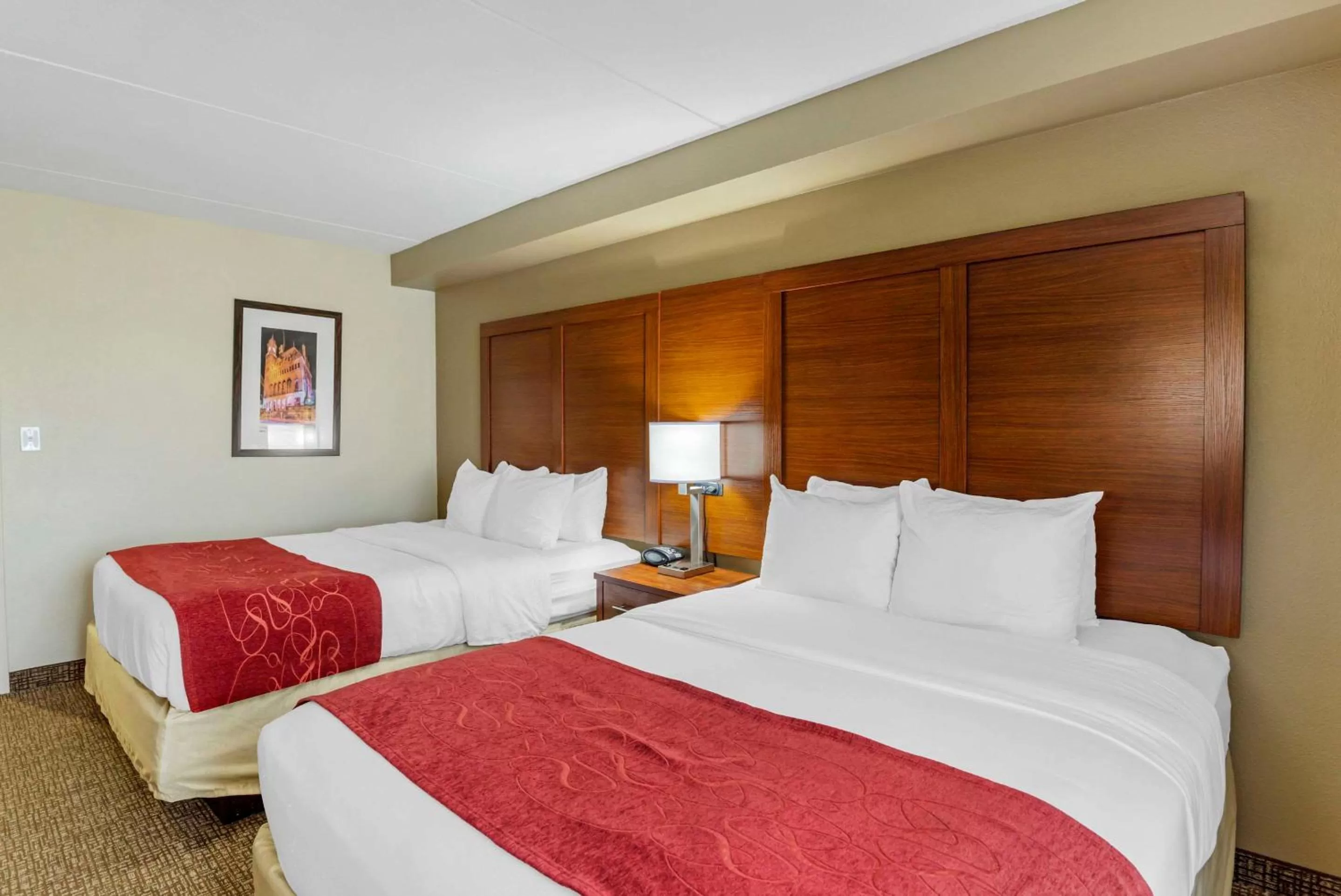 Bedroom, Bed in Comfort Suites At Virginia Center Commons