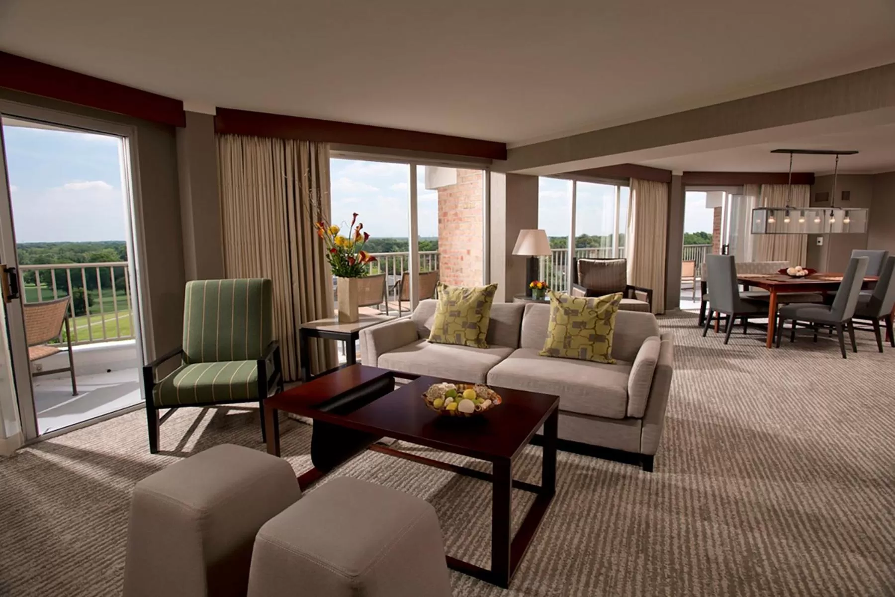 Living room in Eaglewood Resort & Spa