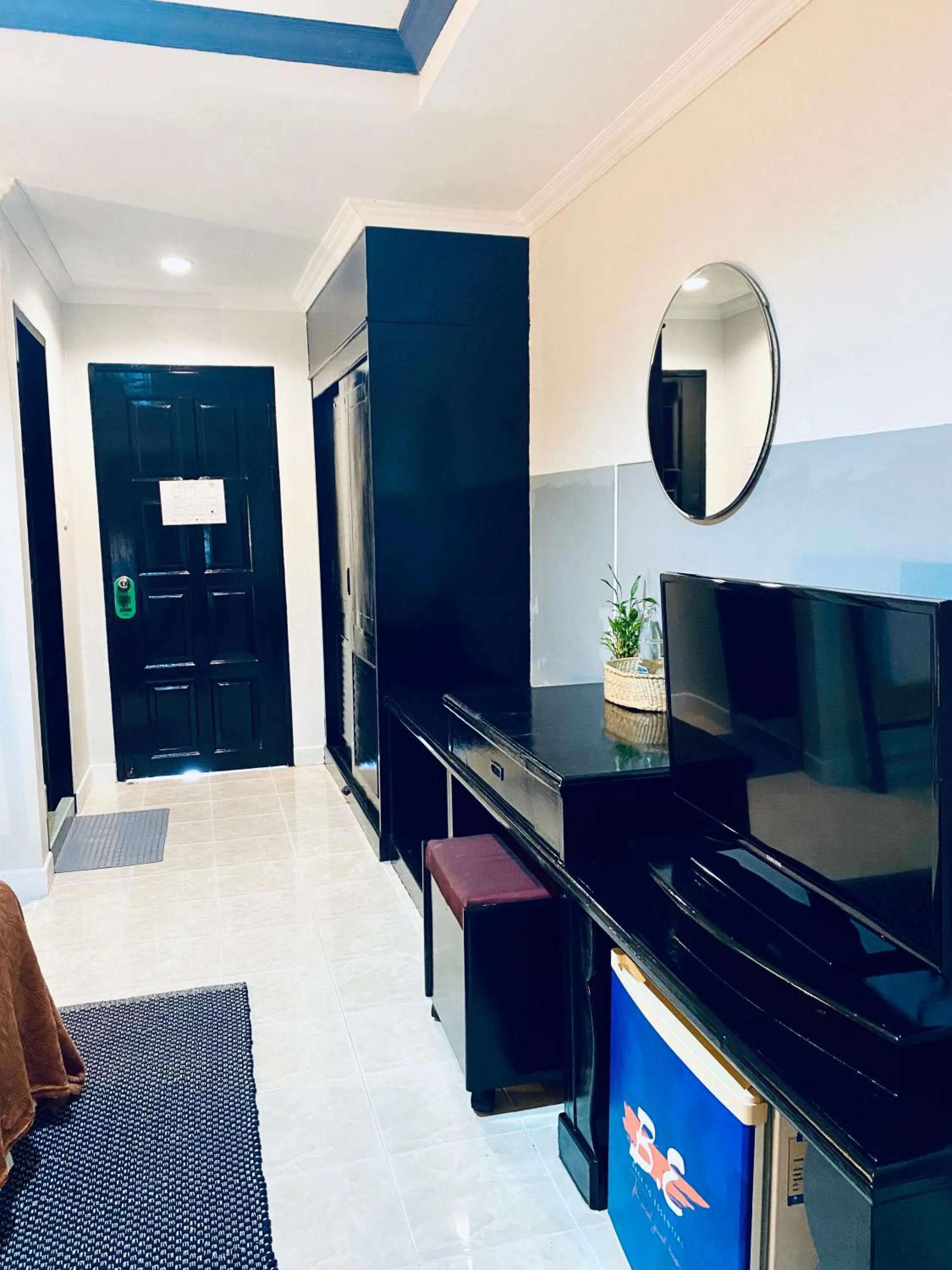 TV and multimedia in BH Baan Paradise Hotel Patong