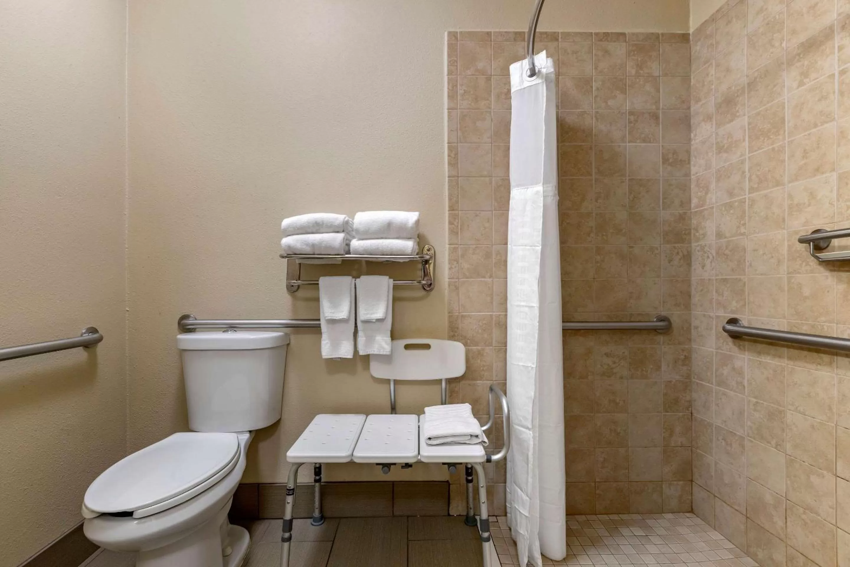 Bathroom in Comfort Inn & Suites Waterloo - Cedar Falls