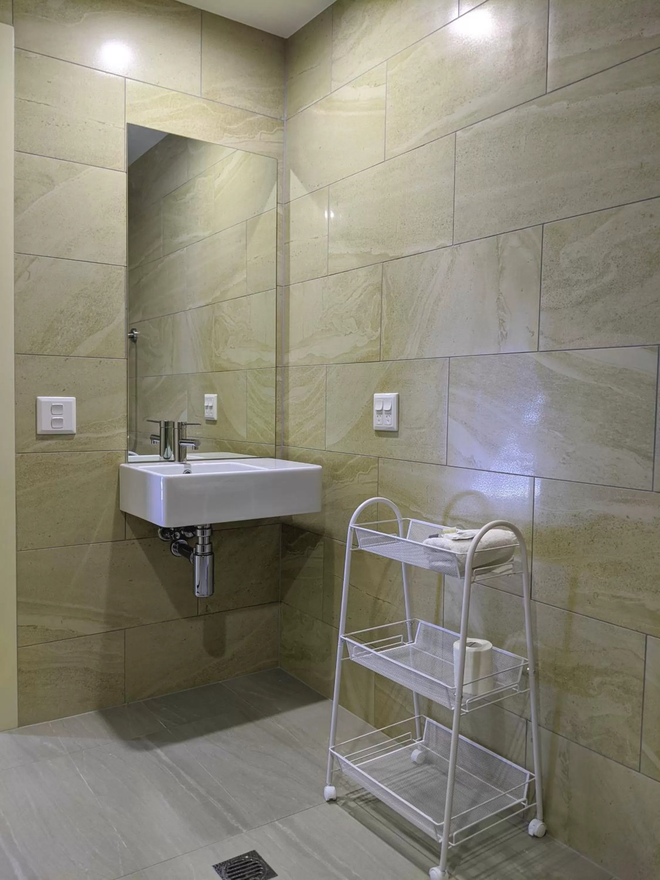 The Windsor, Hotel Rooms & Apartments