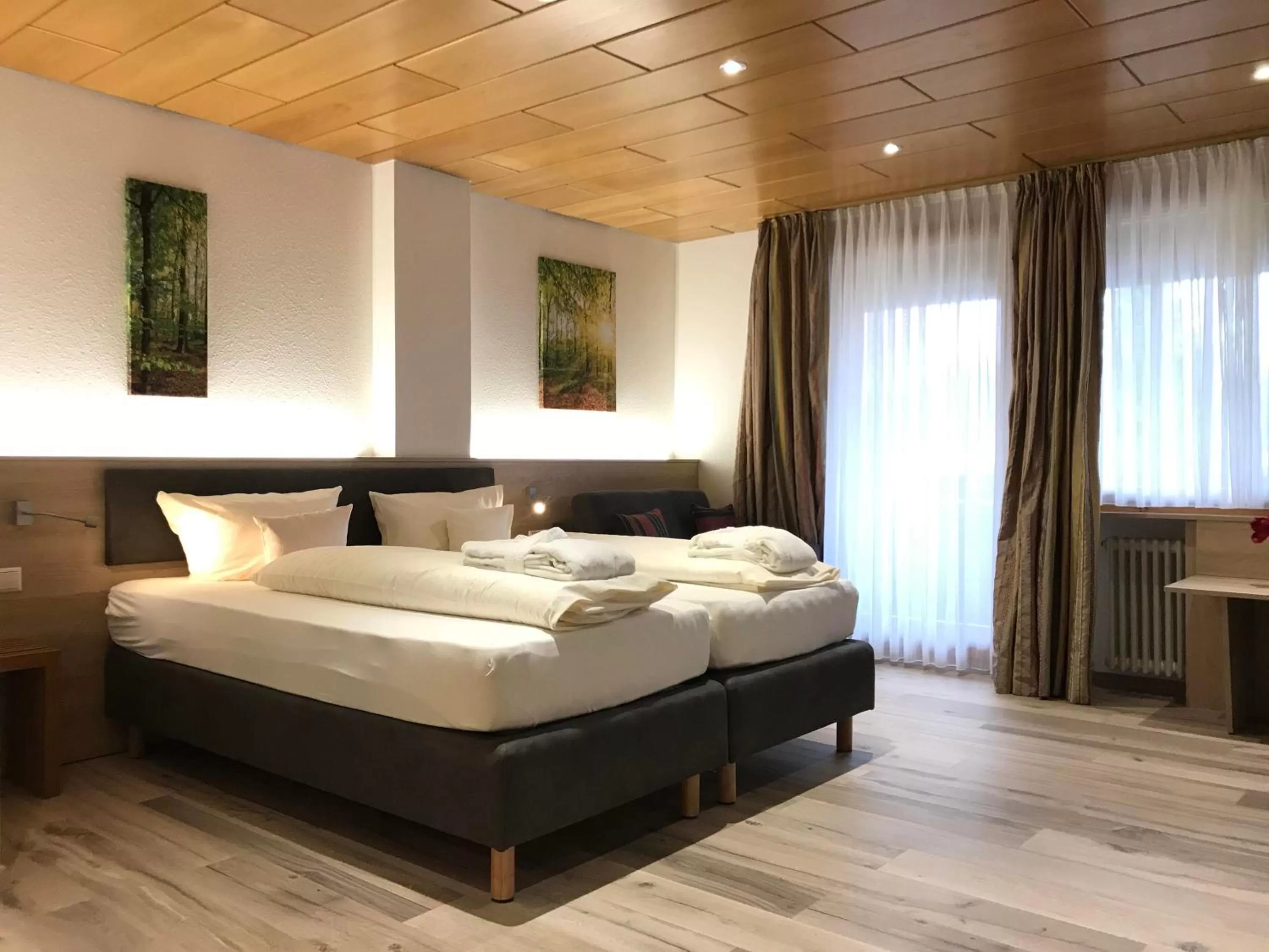 Photo of the whole room, Bed in Wellnesshotel Sonnenhof & Sonnhalde