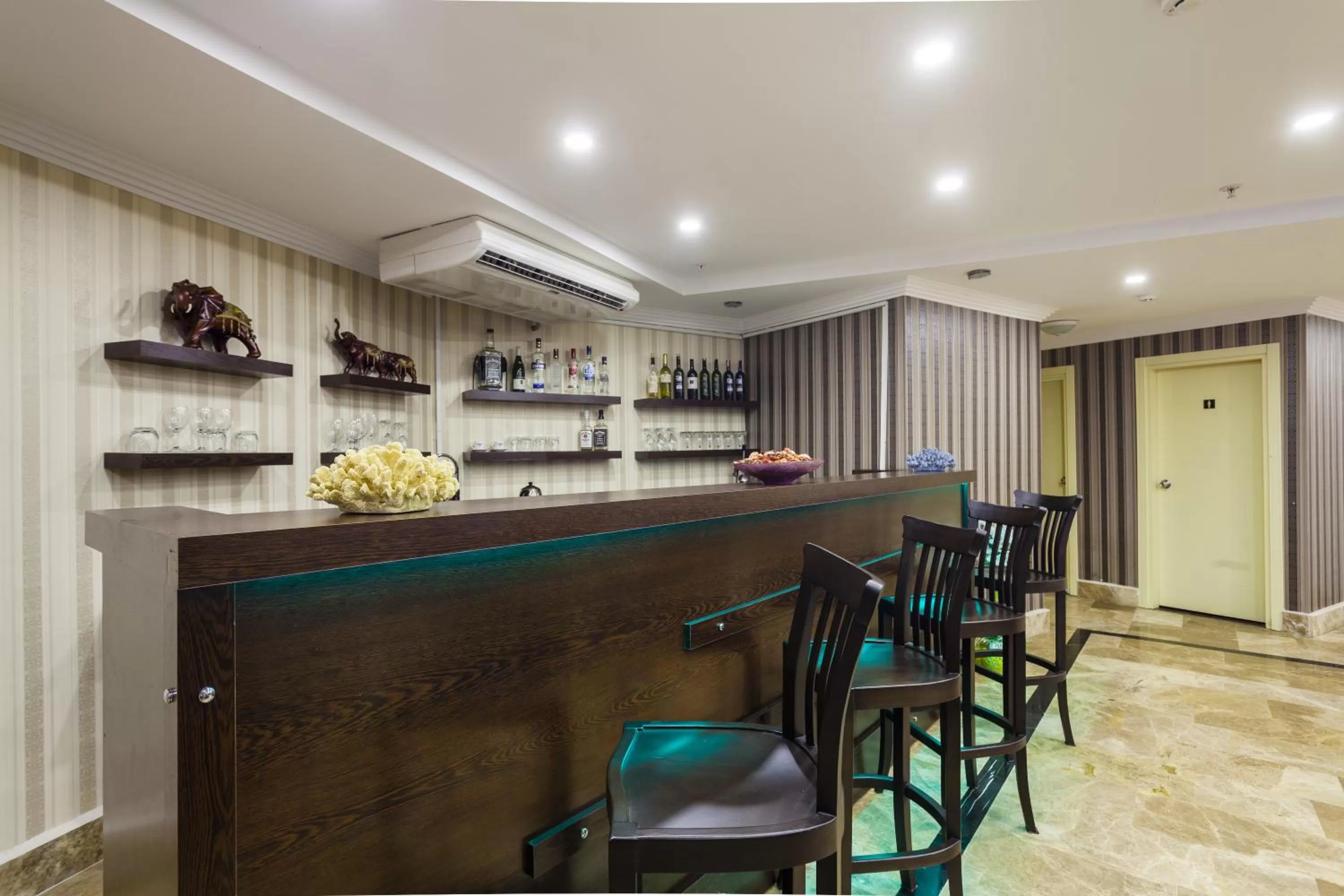 Kitchen or kitchenette in Ayhan Hotel