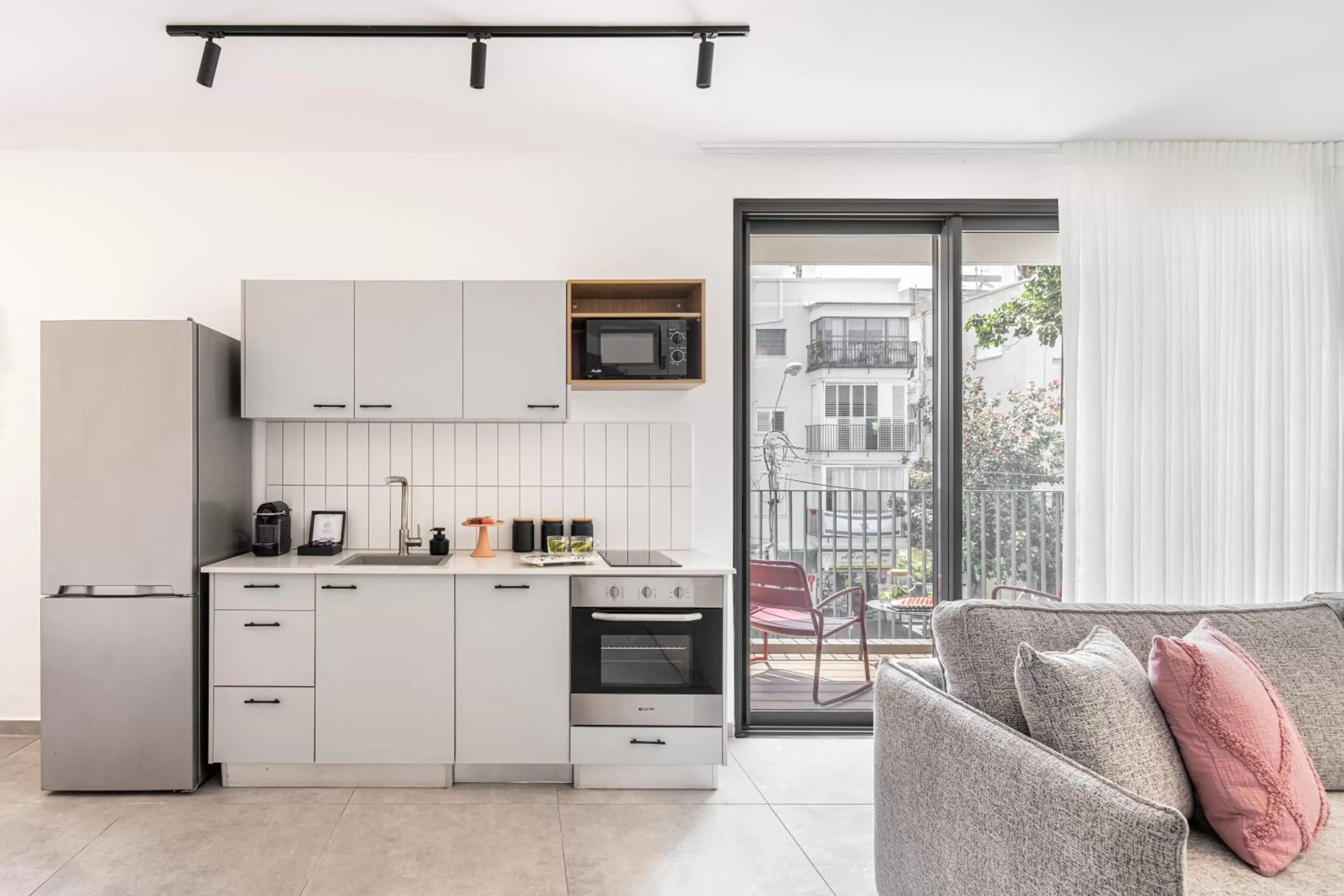 Coffee/tea facilities in Mate GEORGE - By HOMY