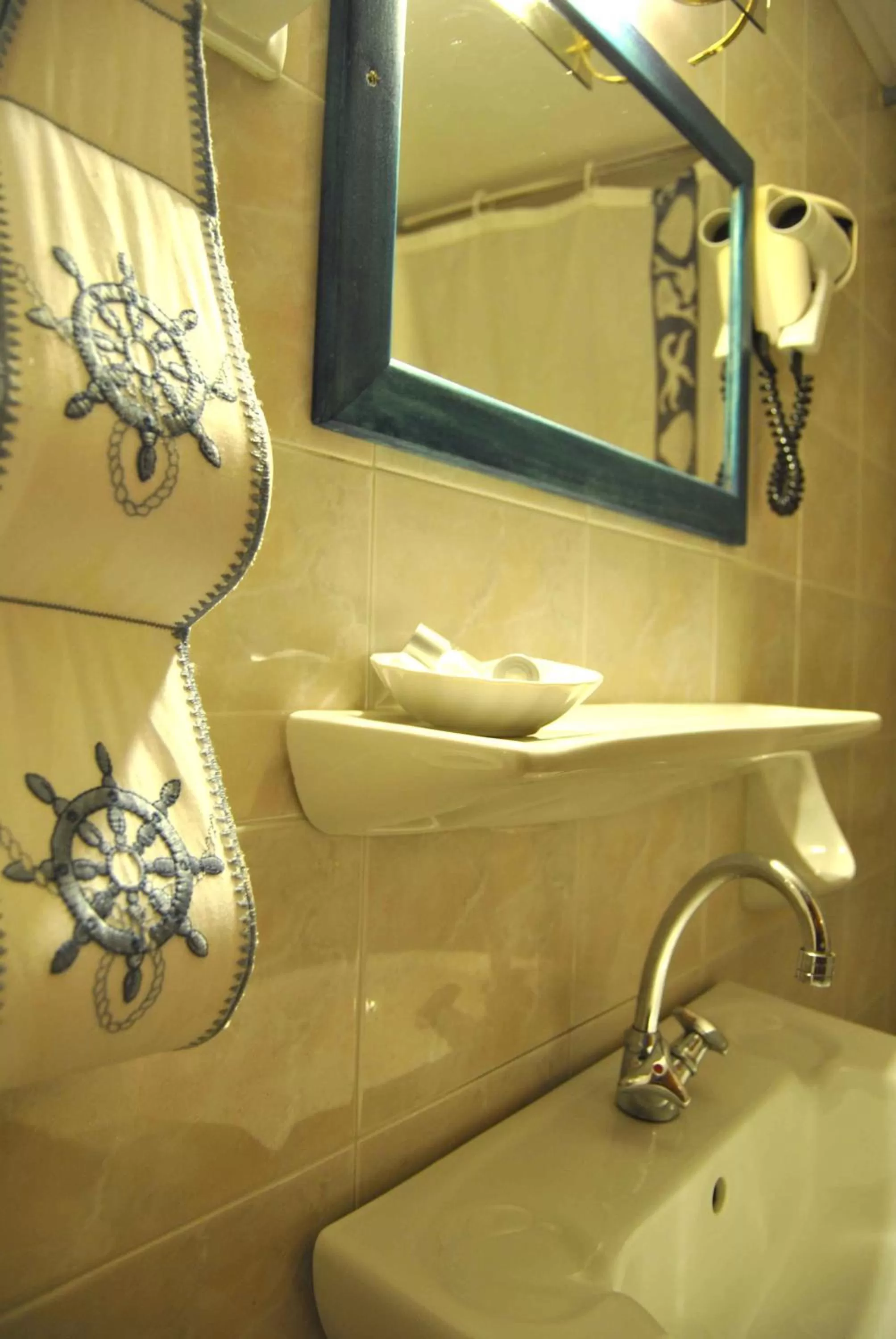 Bathroom in Filoxenia Studios