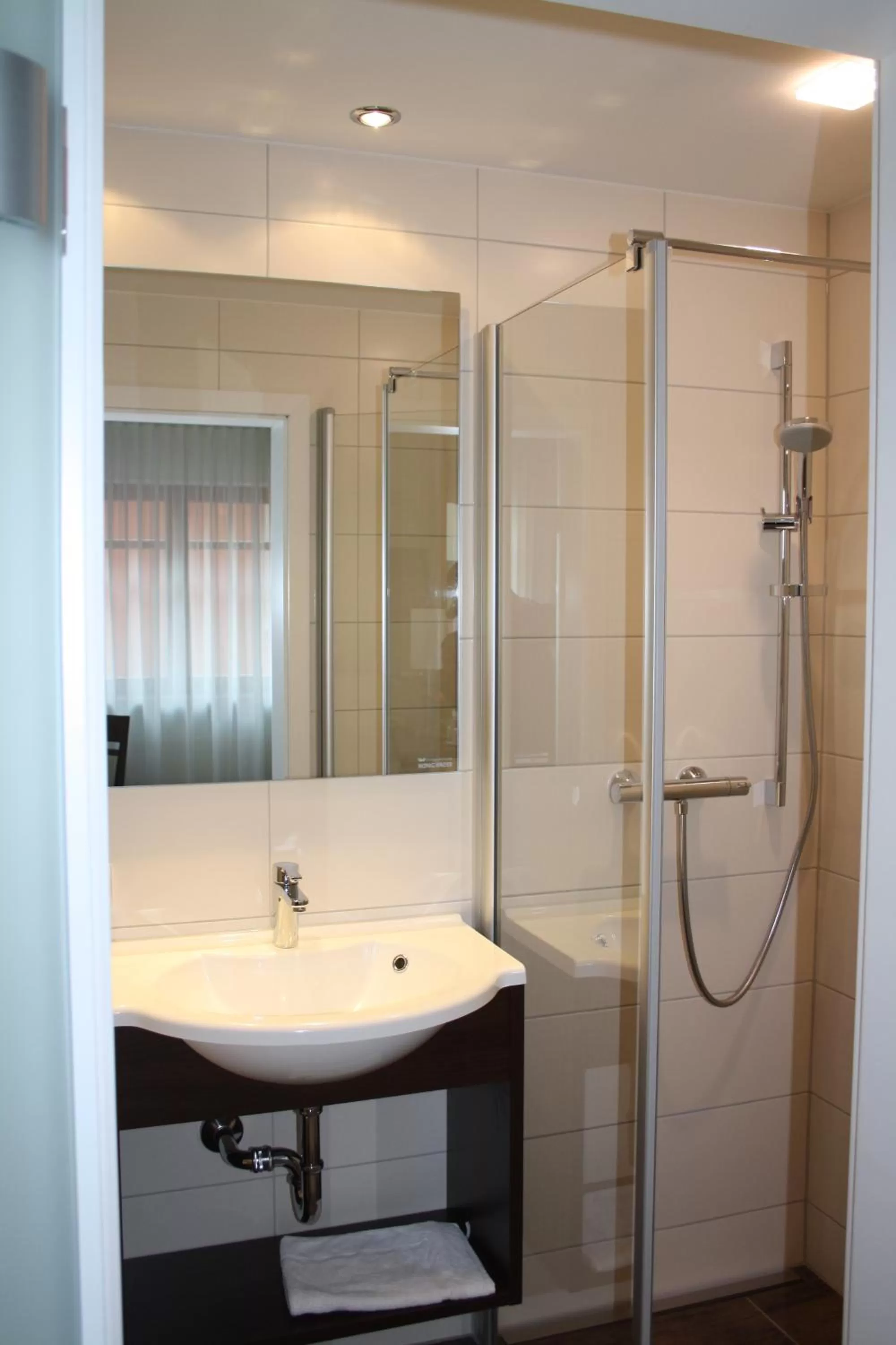 Bathroom in Gasthof Weißes Roß