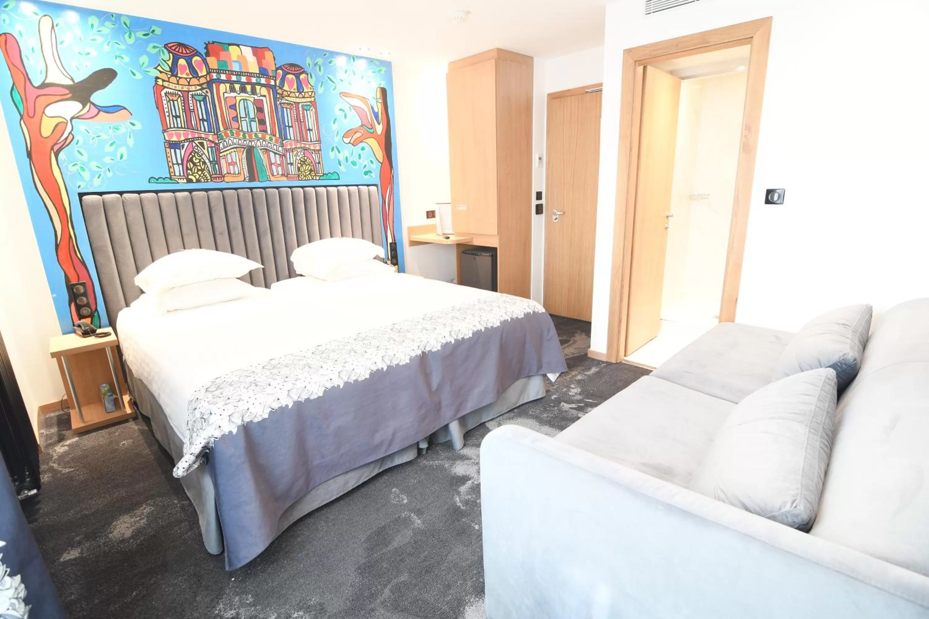 Photo of the whole room, Bed in Hotel Aida Opera