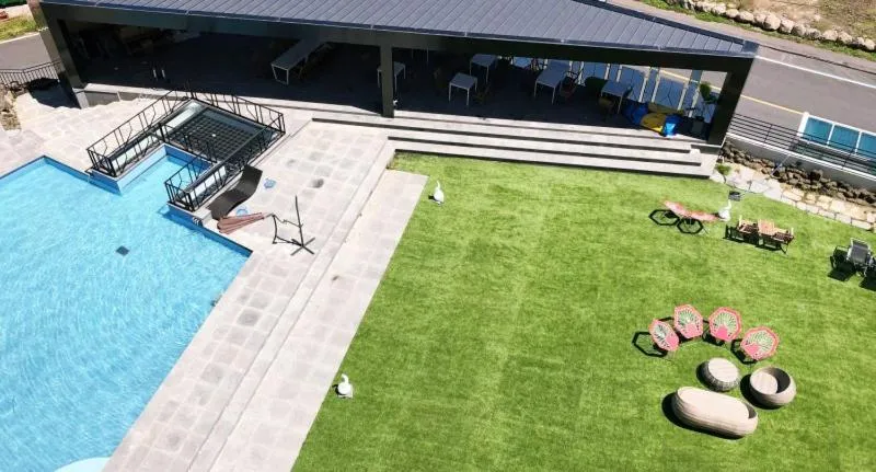 Inner courtyard view in Gladsheim Hotel