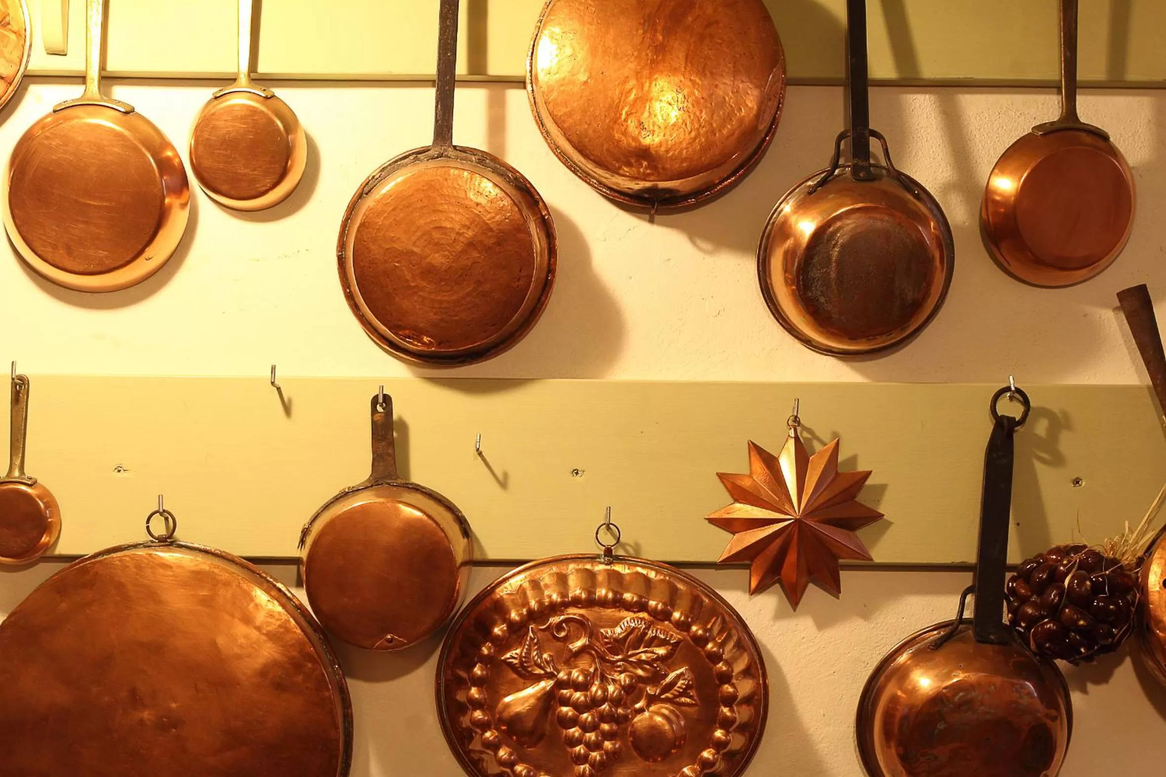 Decorative detail in Antica Dimora Del Gruccione, Albergo diffuso