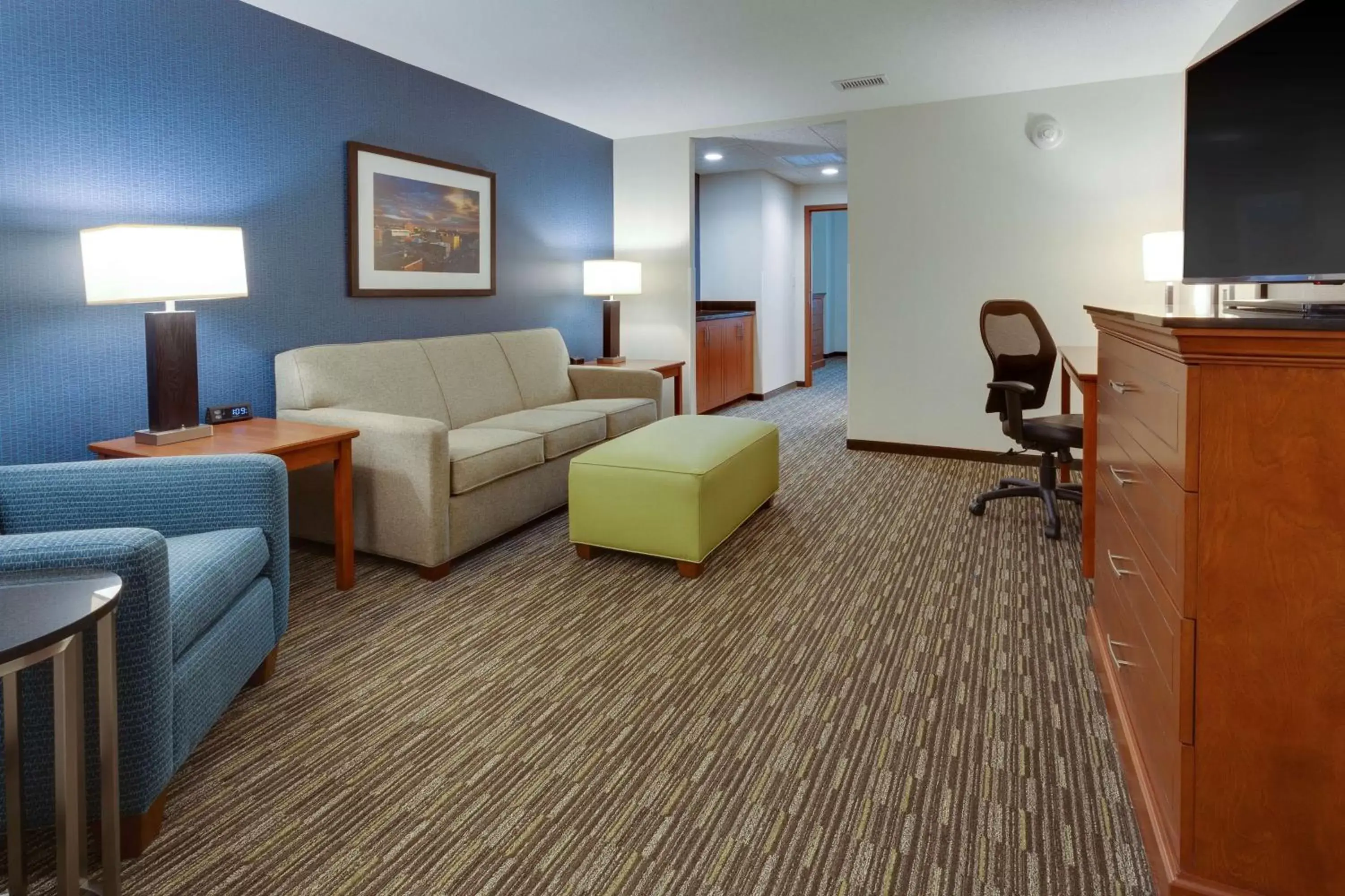 Superior King Suite in Drury Plaza Hotel Columbia East Superior King Suite in Drury Plaza Hotel Columbia East