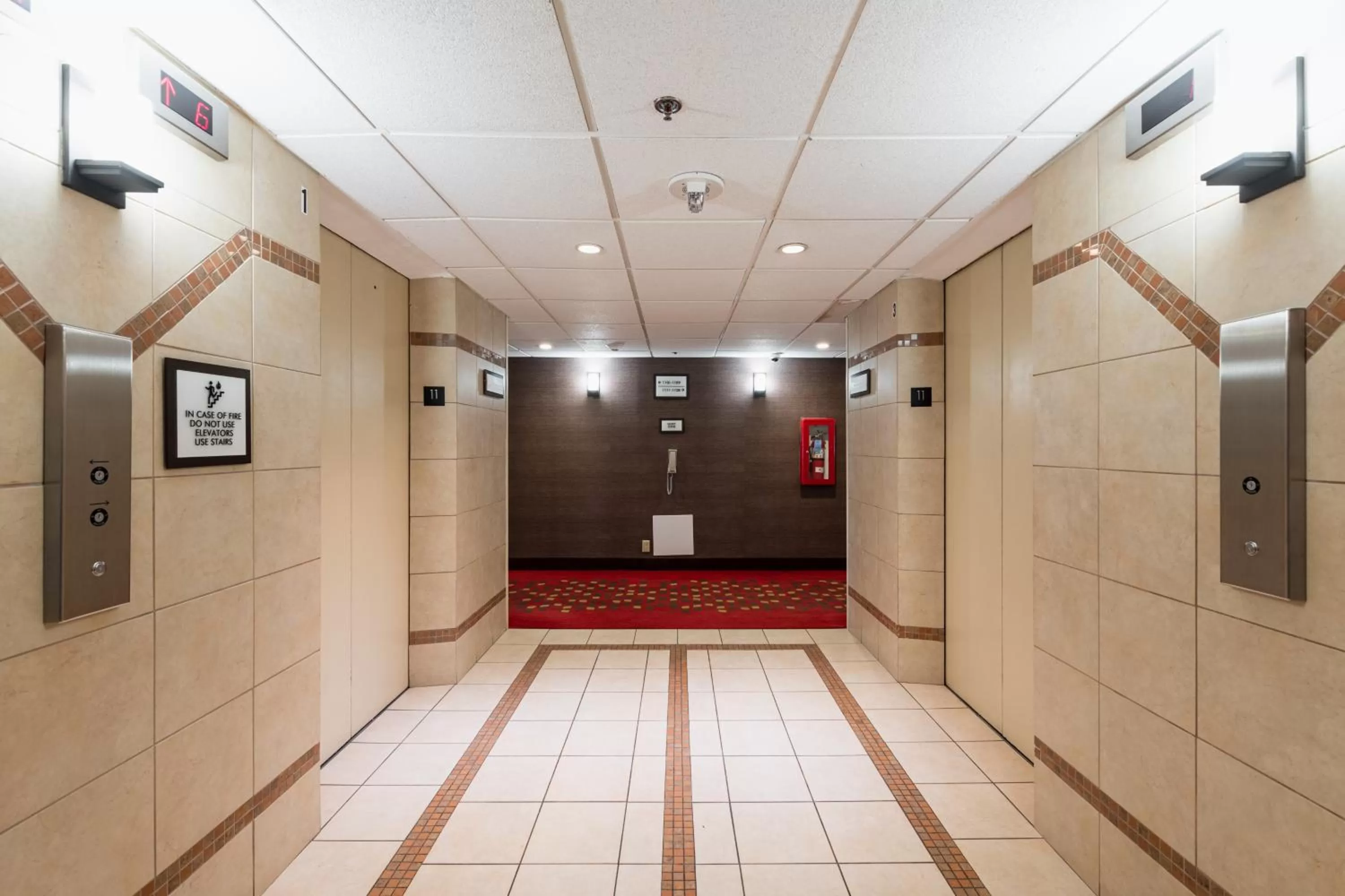 elevator in Crowne Plaza Newark Airport by IHG