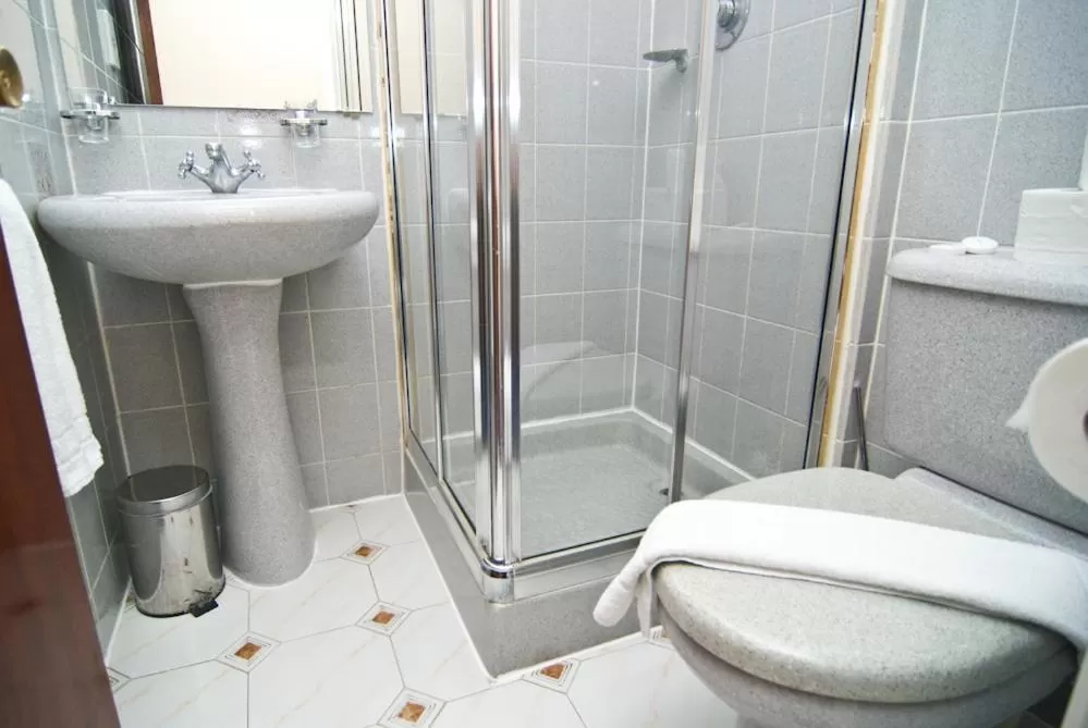 Bathroom in Alexandra Hotel