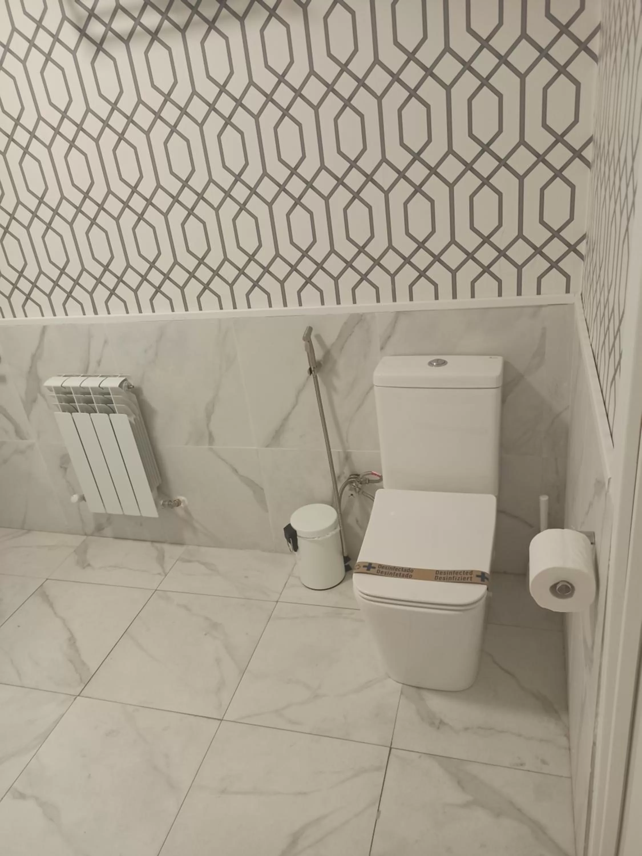 Bathroom in Rin Rooms