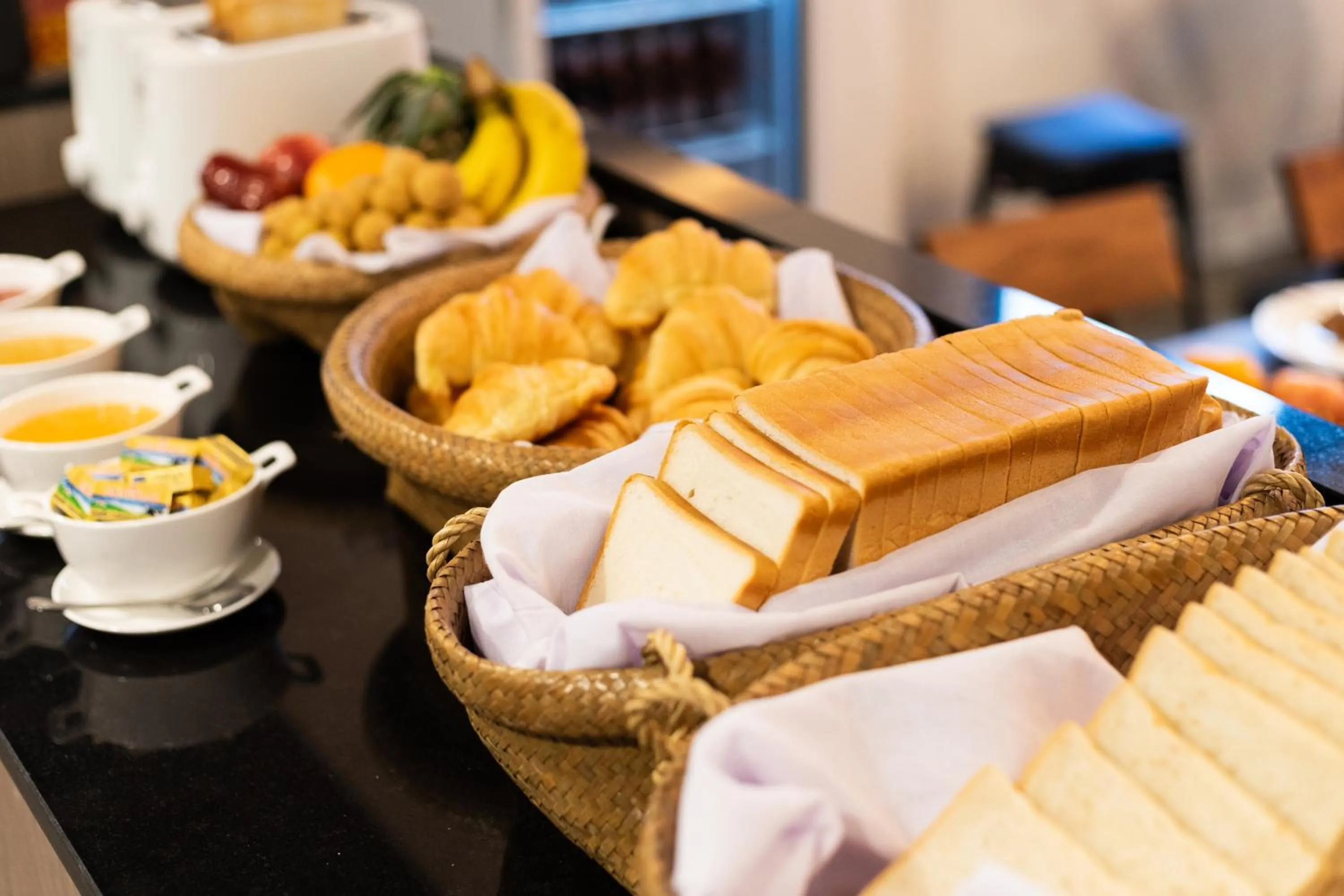 Breakfast in Warm Window Silom